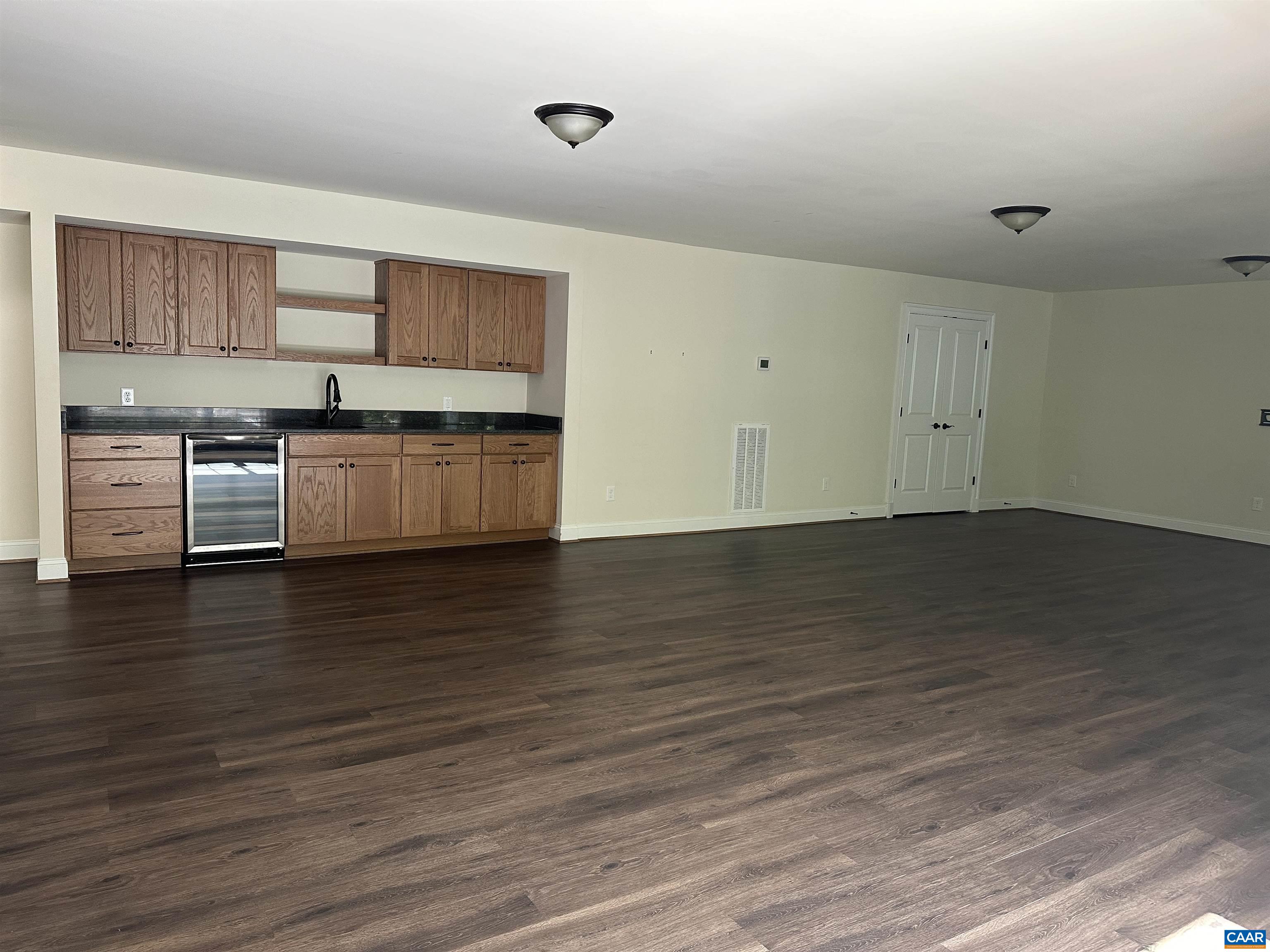 1832 HYLAND CREEK DR