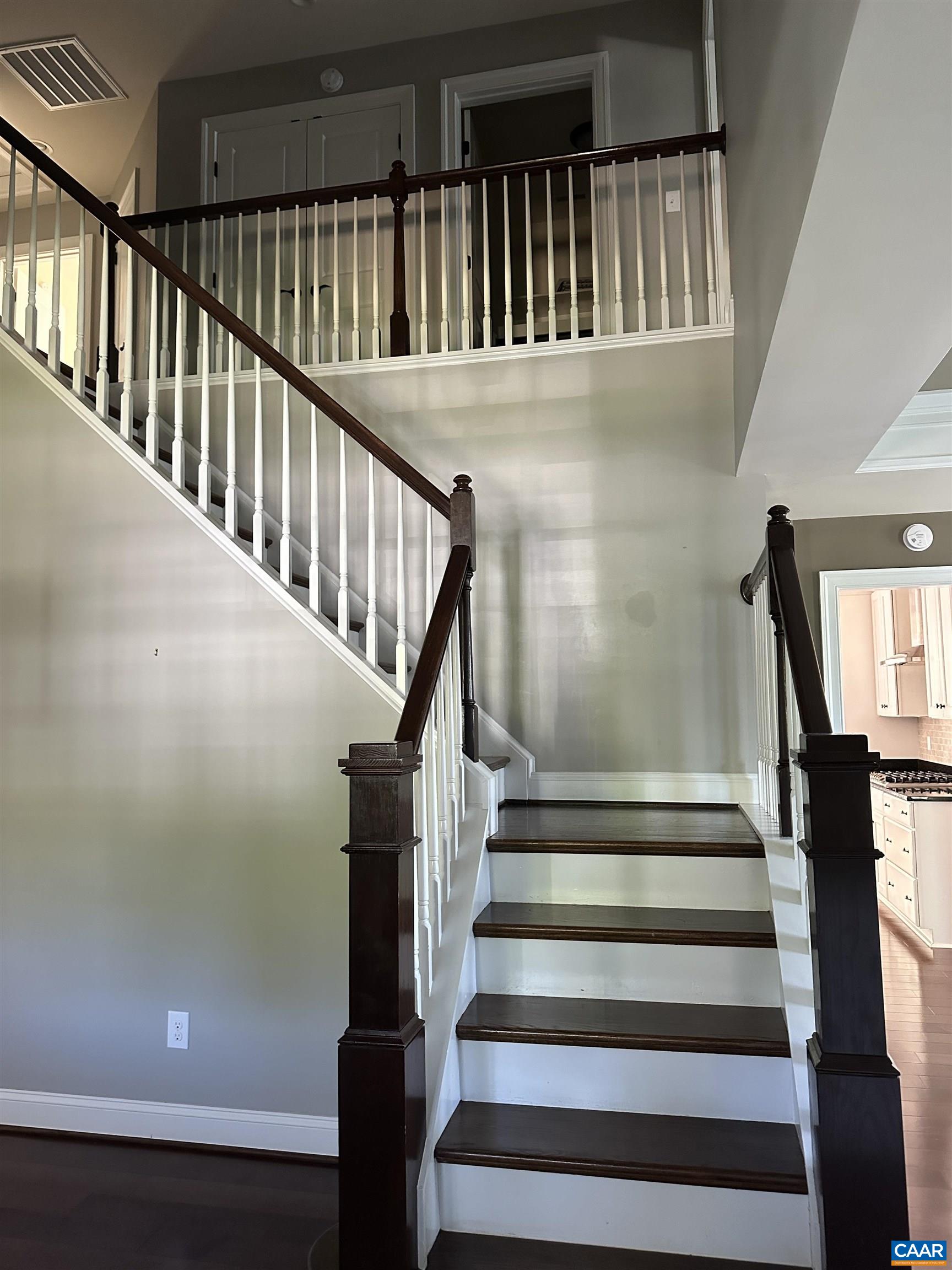 1832 HYLAND CREEK DR