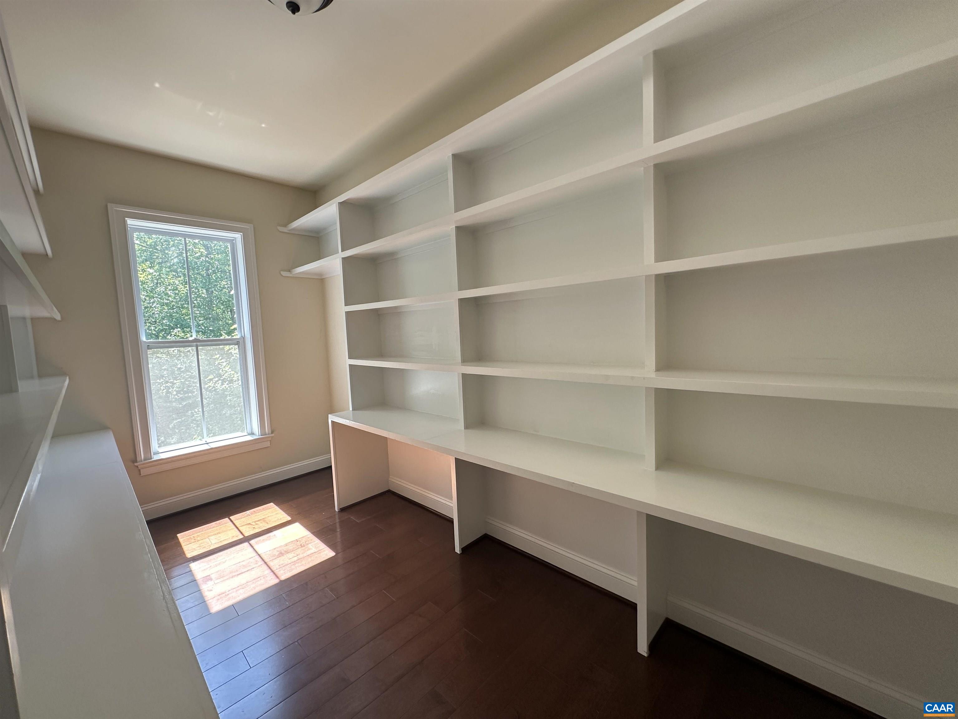 1832 HYLAND CREEK DR