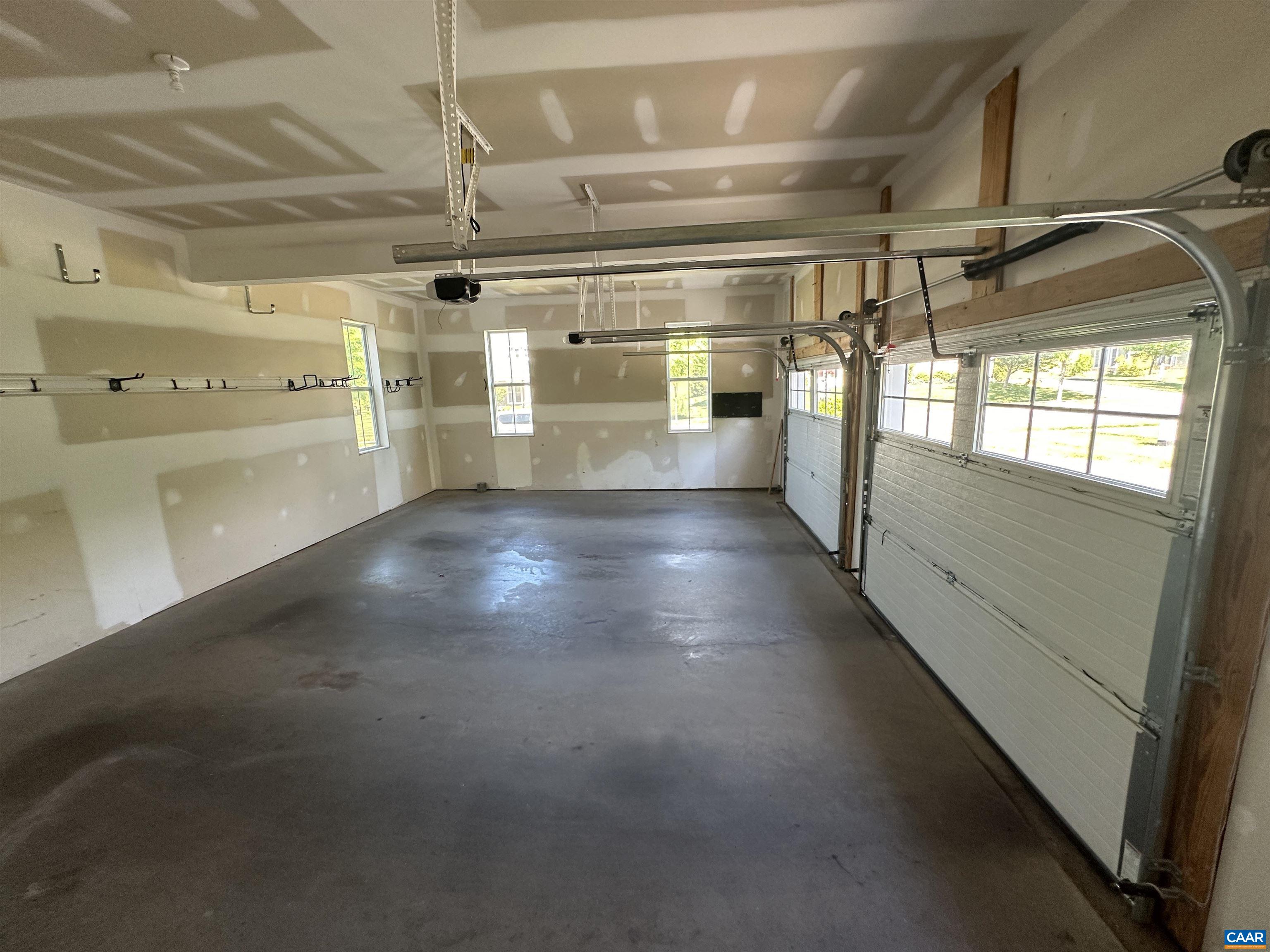 1832 HYLAND CREEK DR