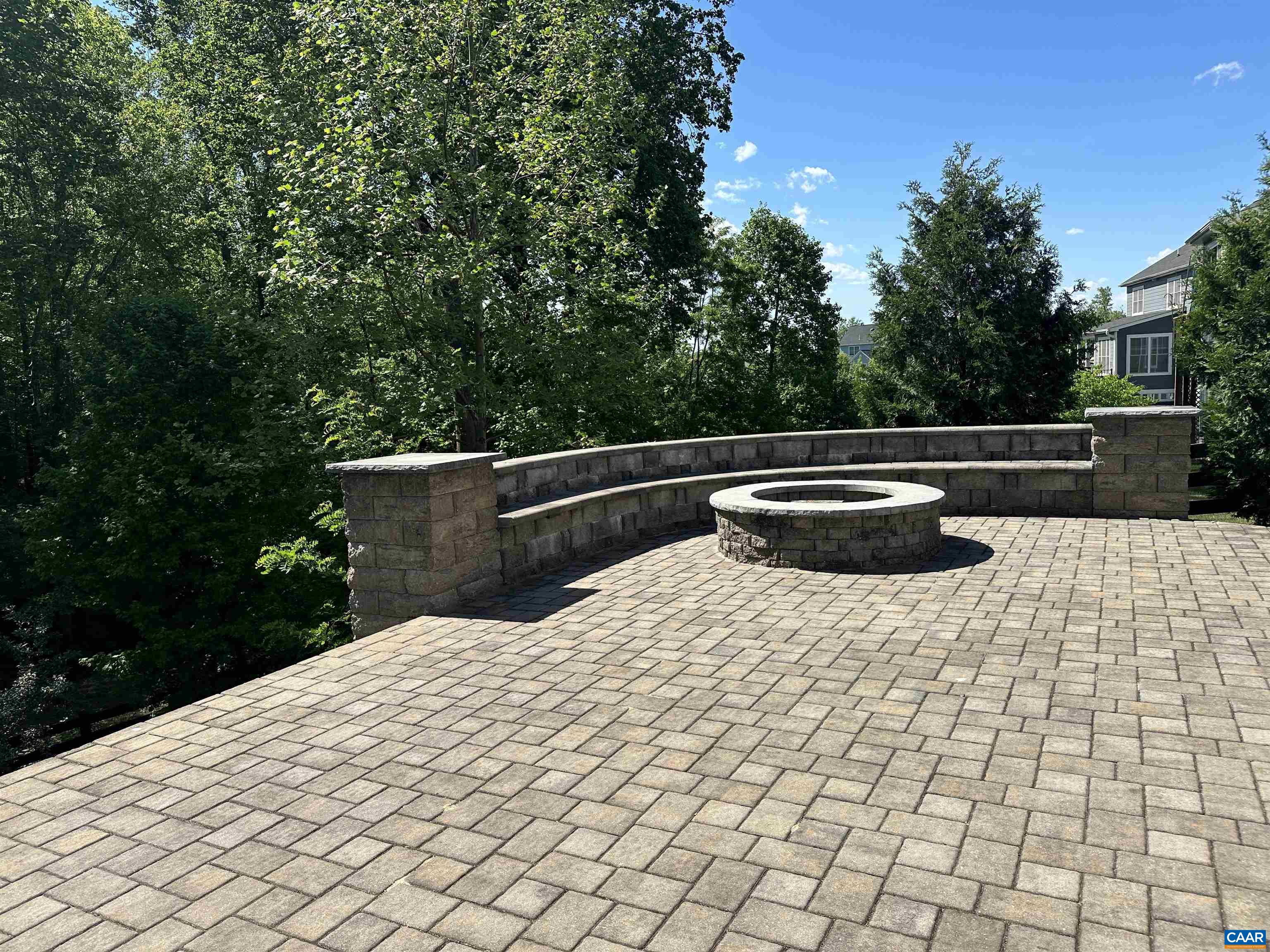 1832 HYLAND CREEK DR