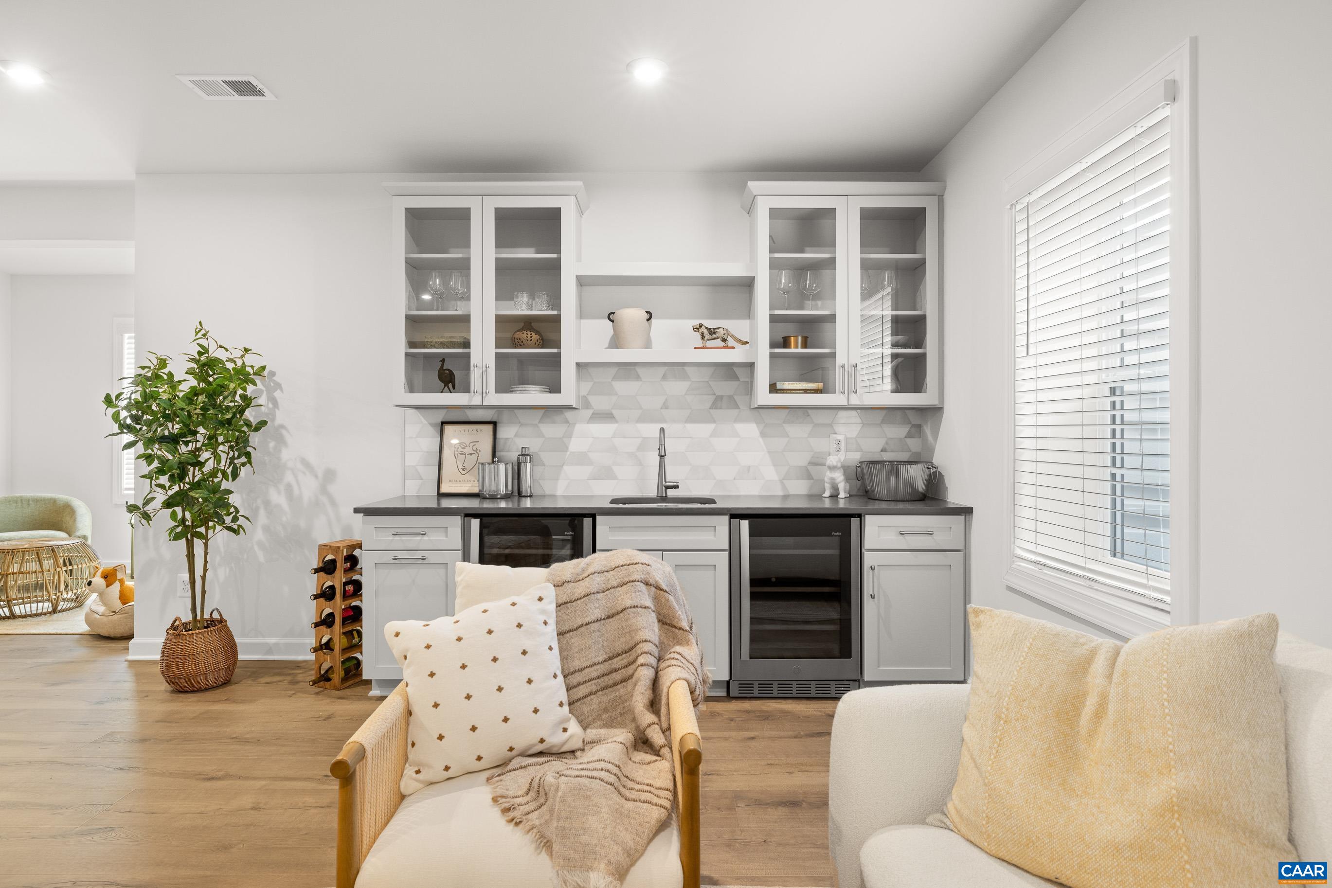 160D CLIFFSTONE BLVD