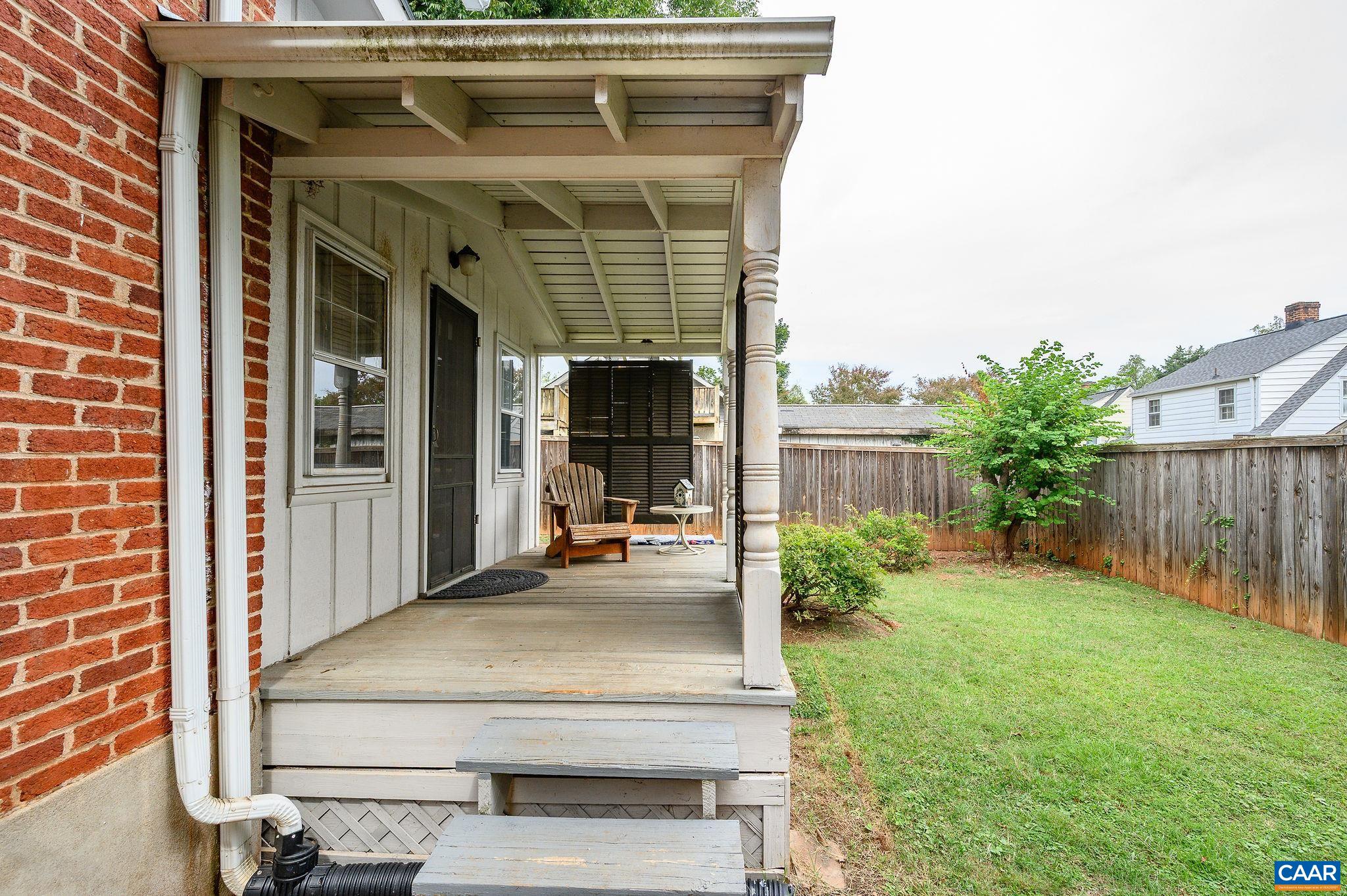 211 ROBERTSON AVE