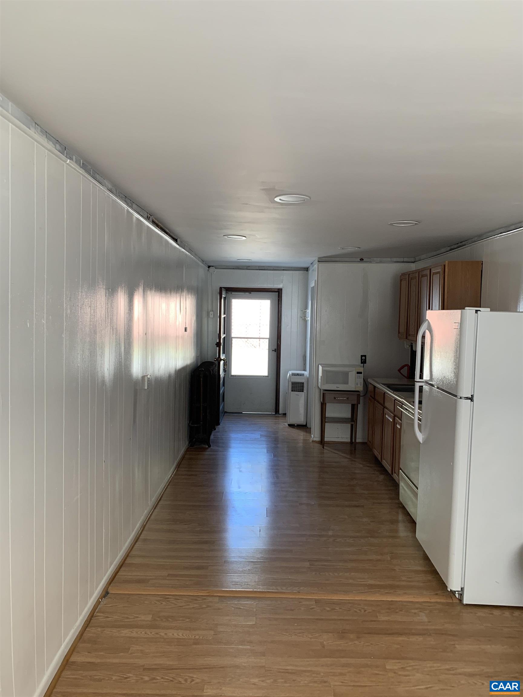 165 MADISON LN Unit: f