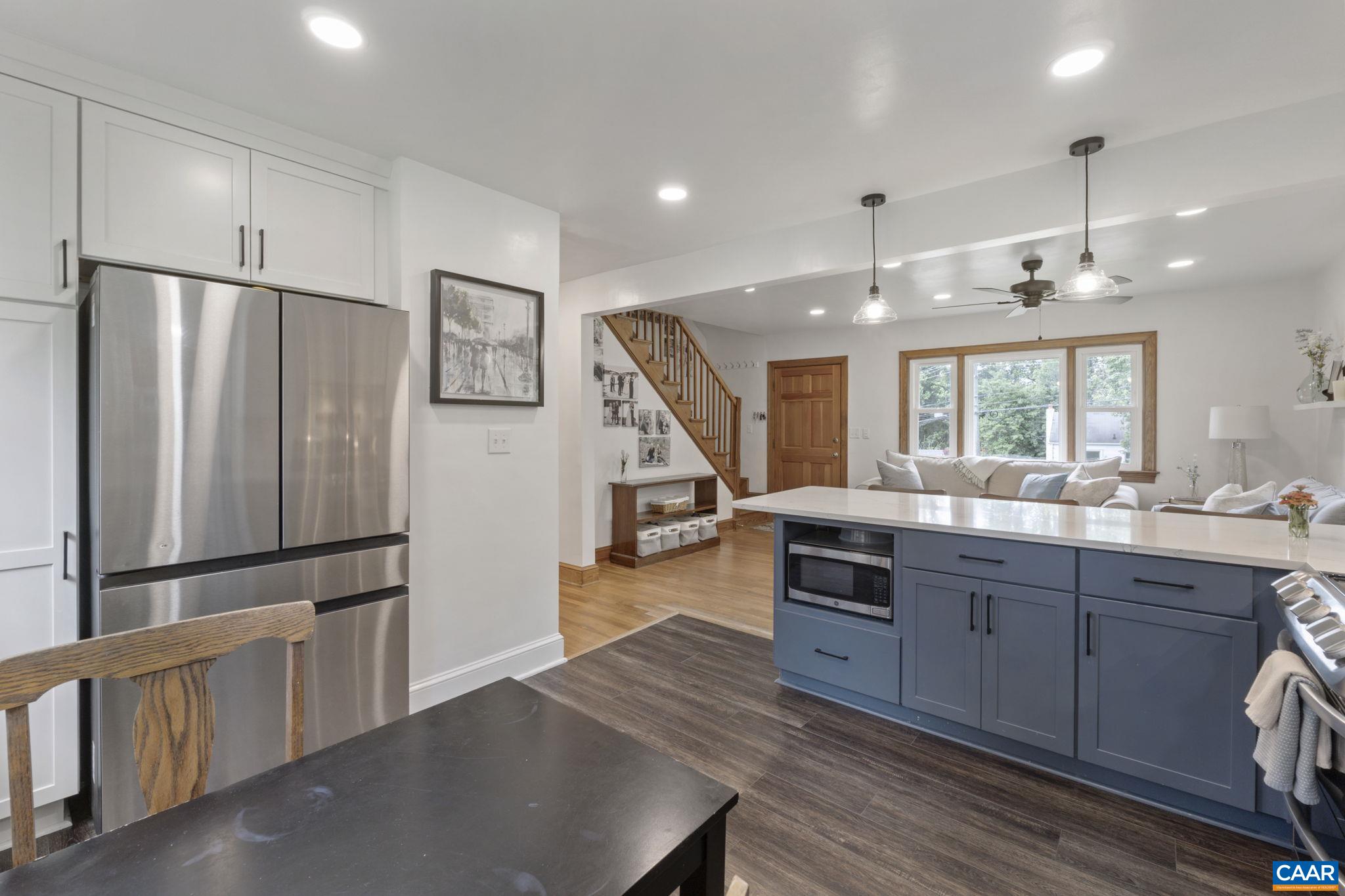 1104 FOREST HILLS AVE