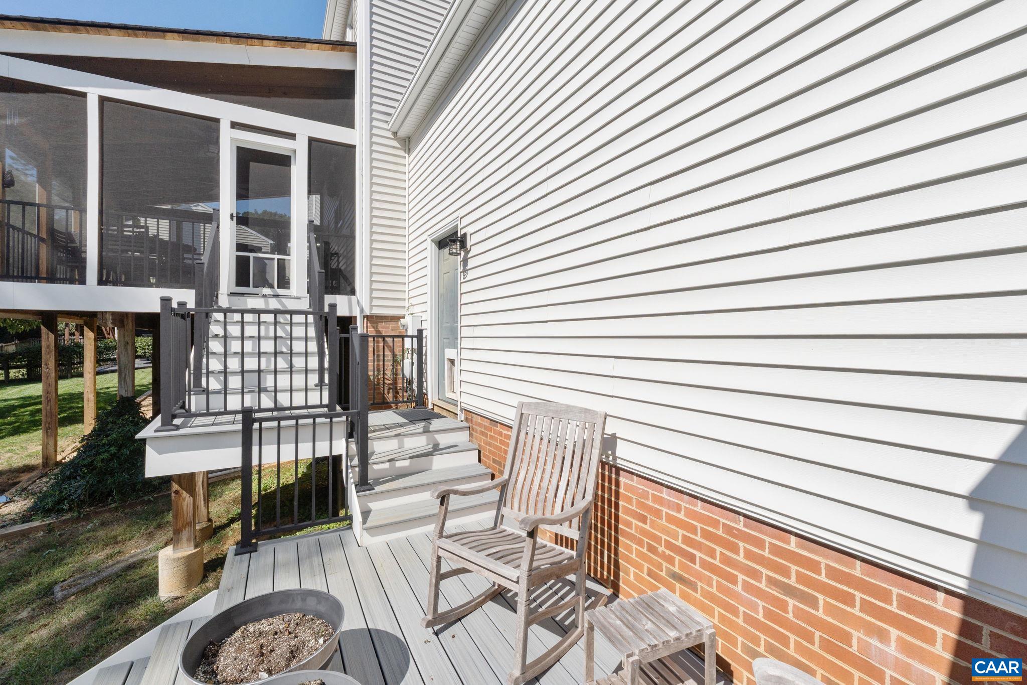 1131 RAINTREE DR