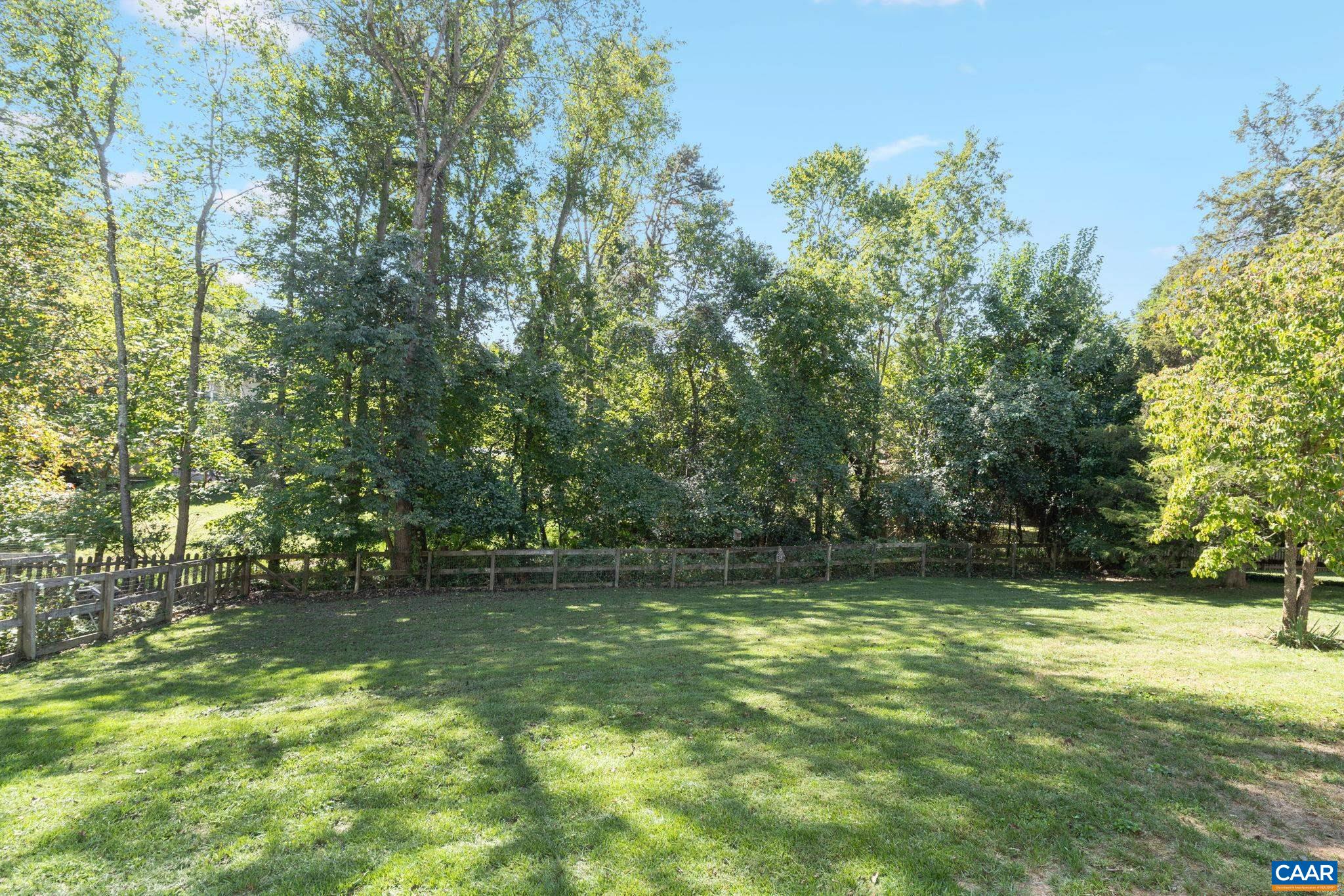 1131 RAINTREE DR