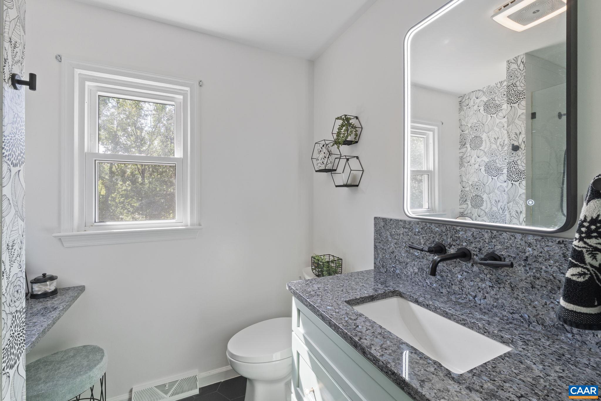 1131 RAINTREE DR