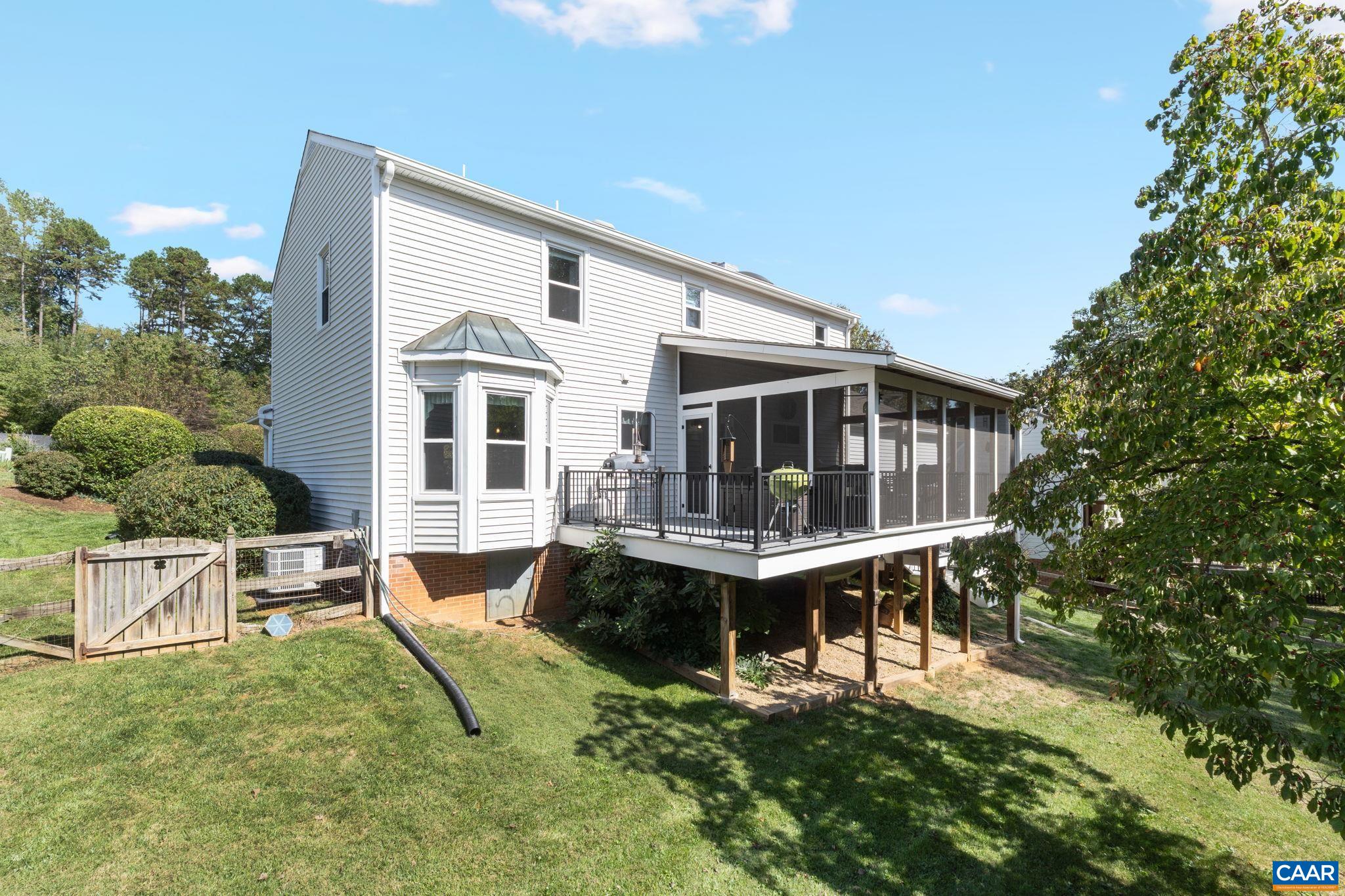 1131 RAINTREE DR