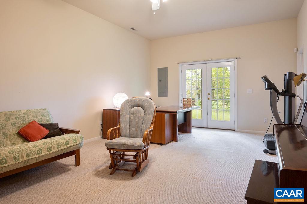 1105 SAINT CHARLES CT