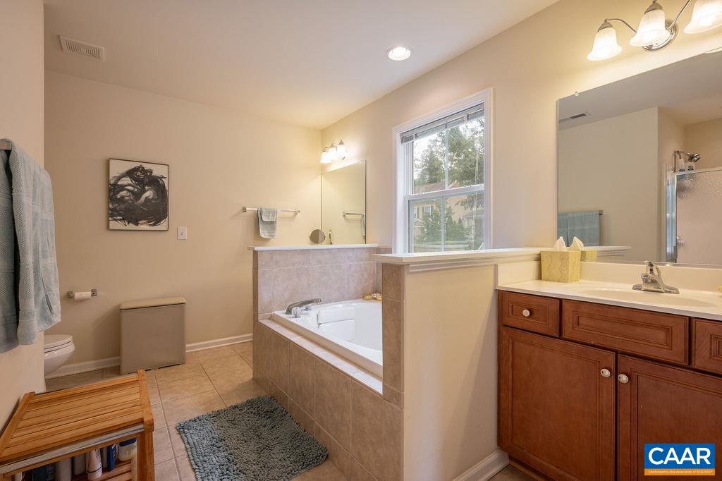 1105 SAINT CHARLES CT