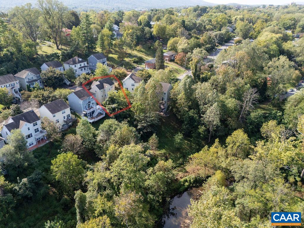 1105 SAINT CHARLES CT