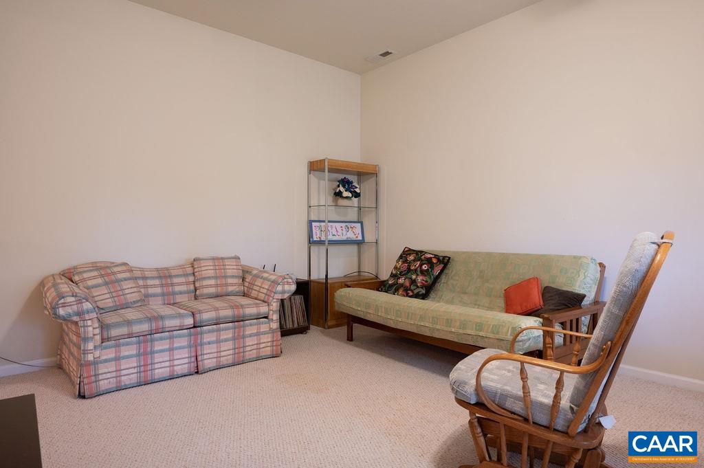 1105 SAINT CHARLES CT