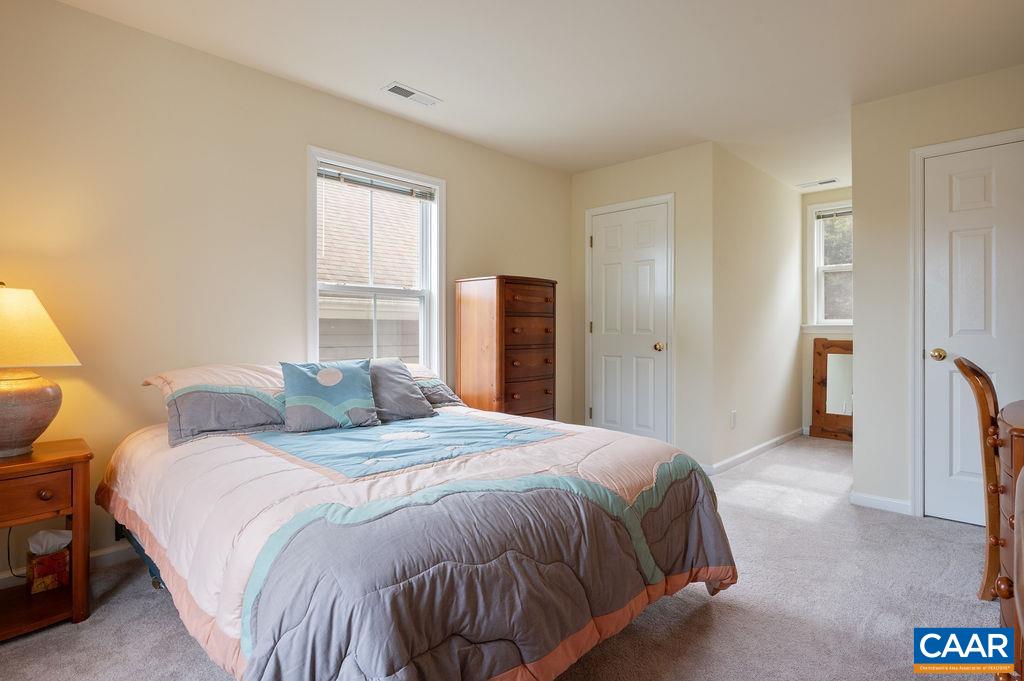 1105 SAINT CHARLES CT