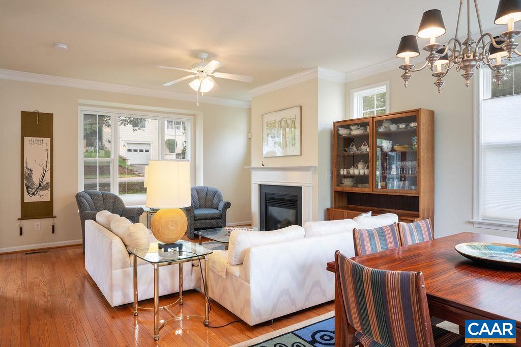 1105 SAINT CHARLES CT