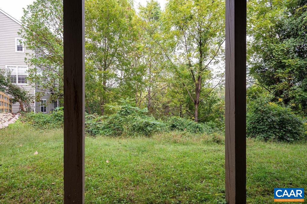 1105 SAINT CHARLES CT