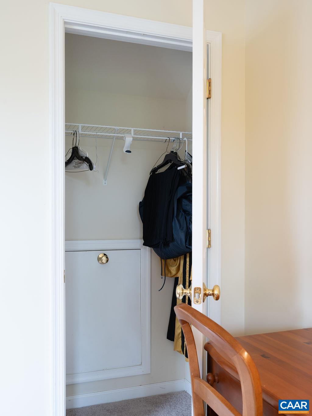 1105 SAINT CHARLES CT