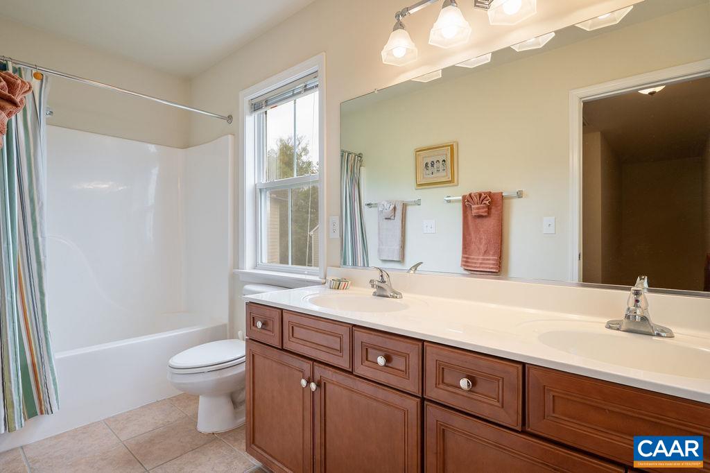 1105 SAINT CHARLES CT