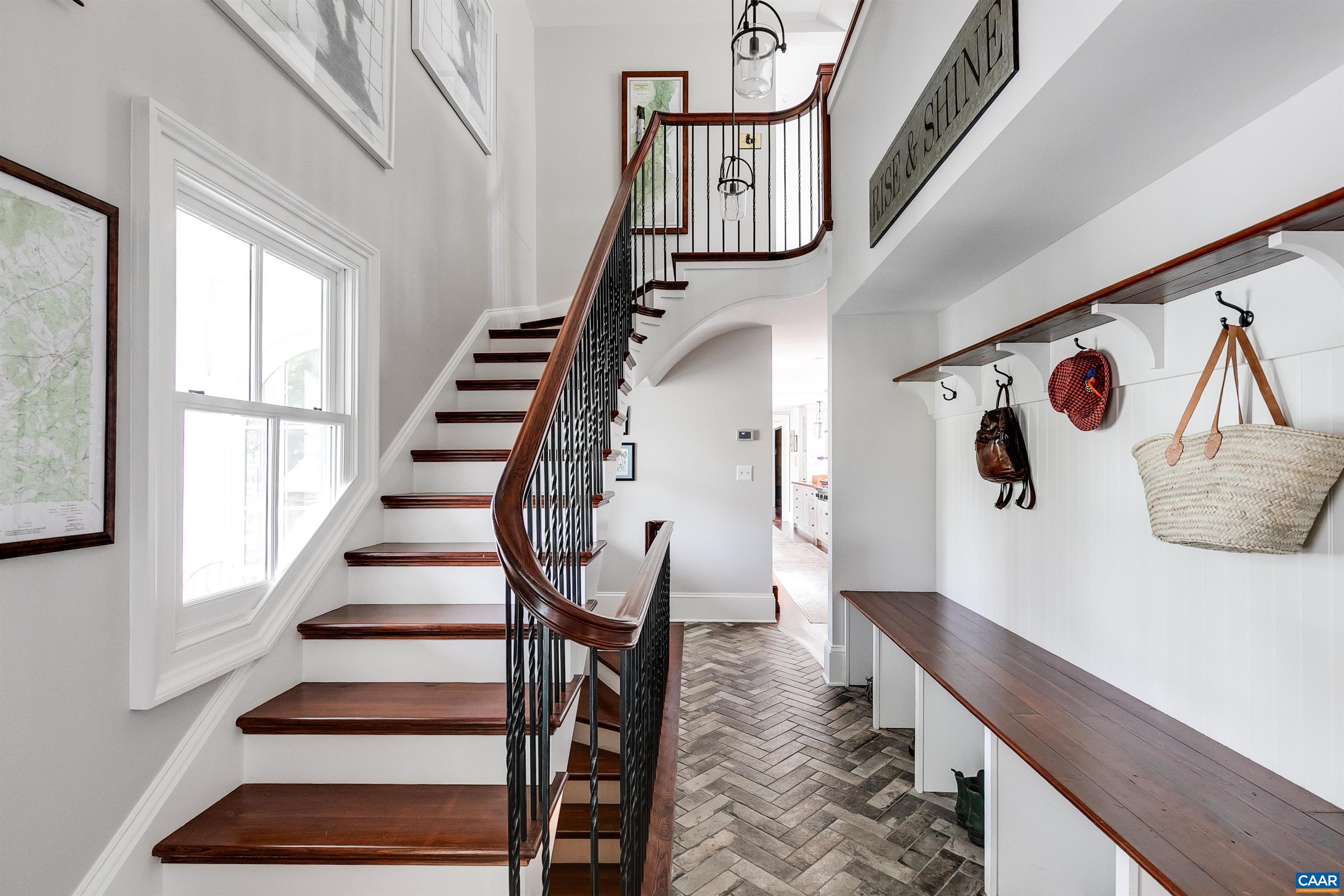 5484 GORDONSVILLE RD