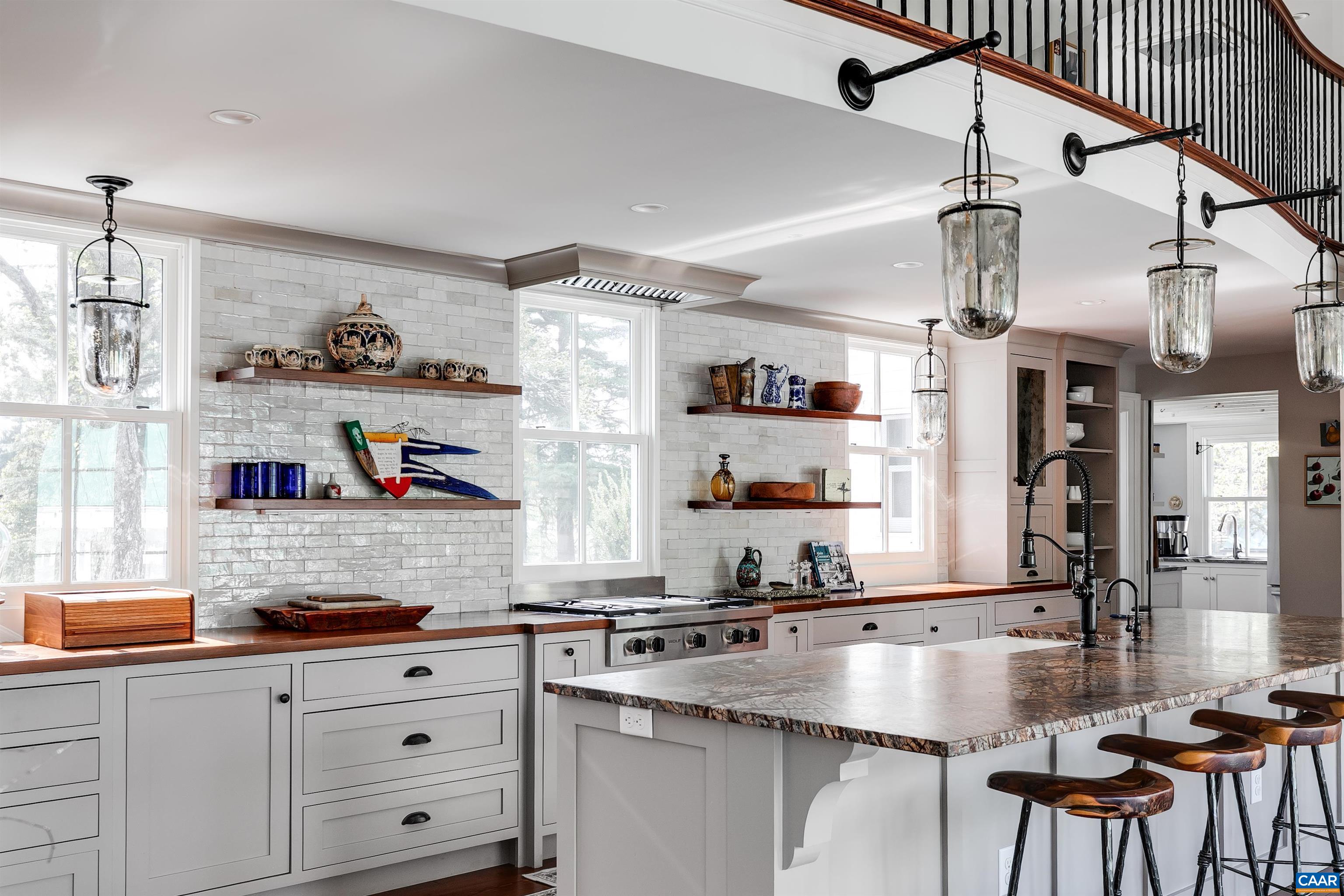 5484 GORDONSVILLE RD