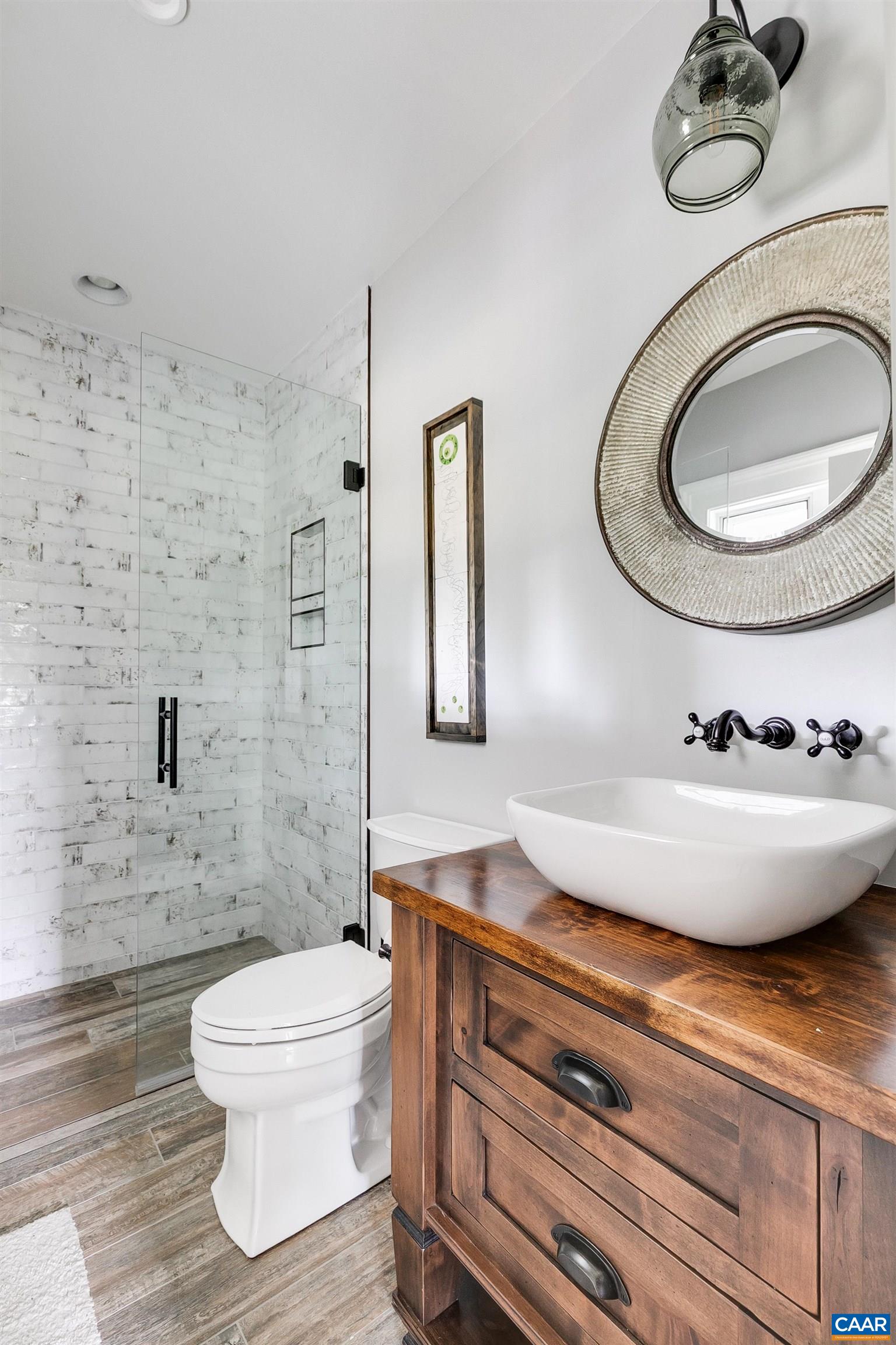 5484 GORDONSVILLE RD