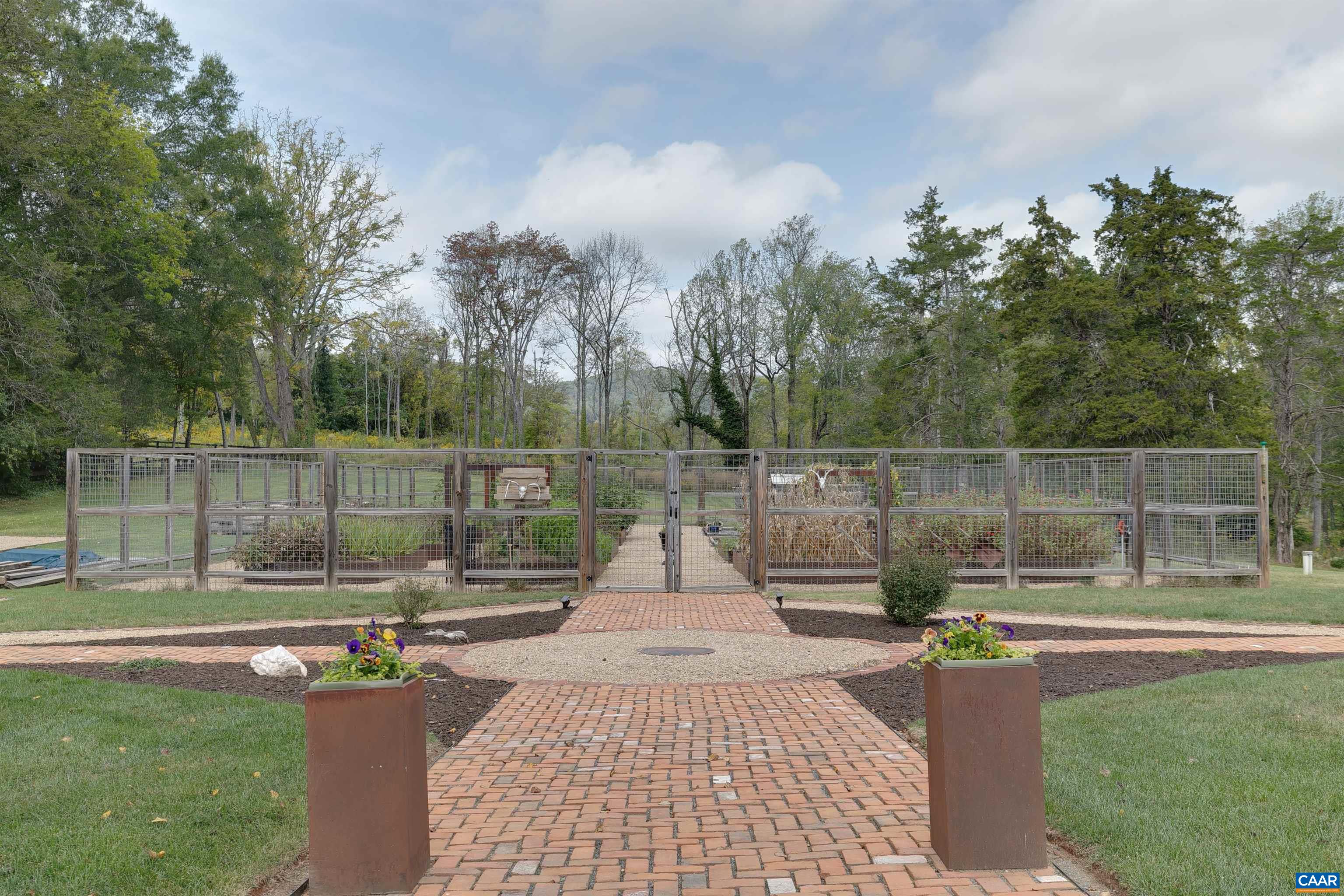 5484 GORDONSVILLE RD