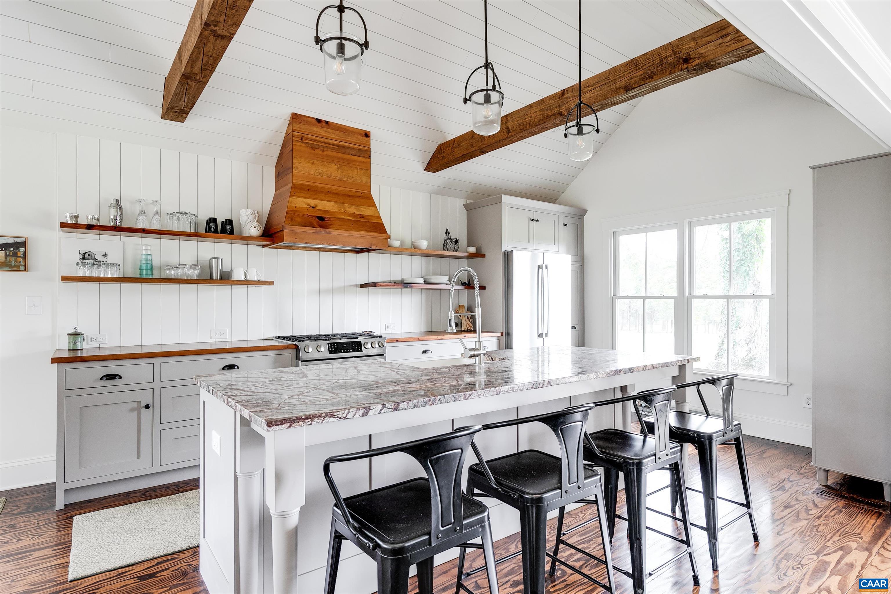 5484 GORDONSVILLE RD