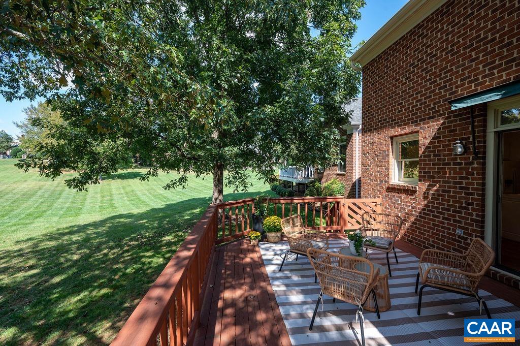 1526 BREMERTON LN