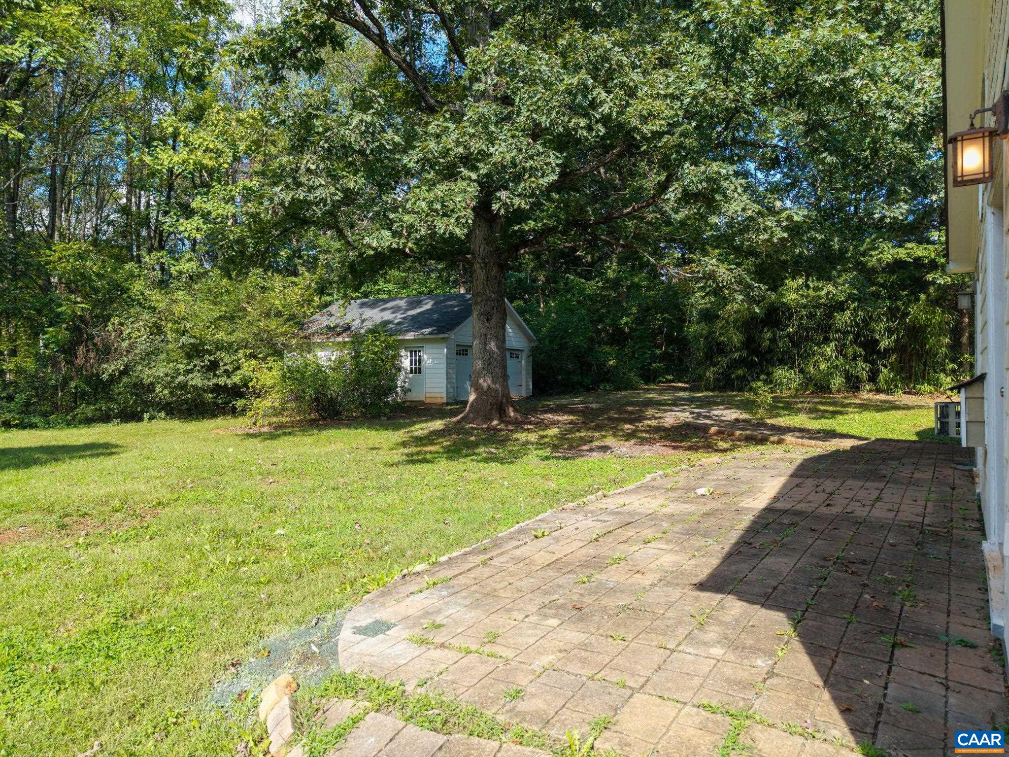 2514 TAYLORS GAP RD