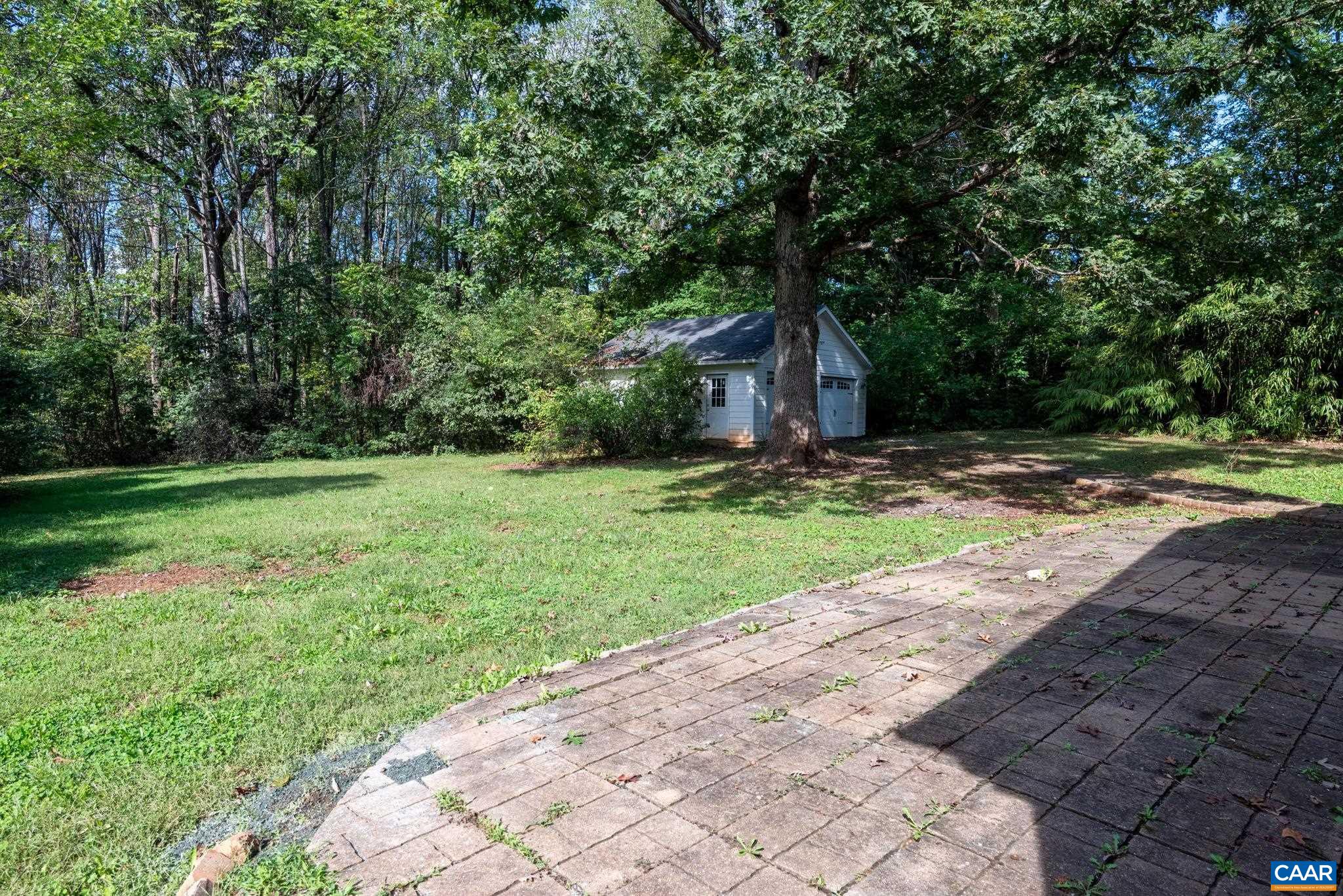 2514 TAYLORS GAP RD