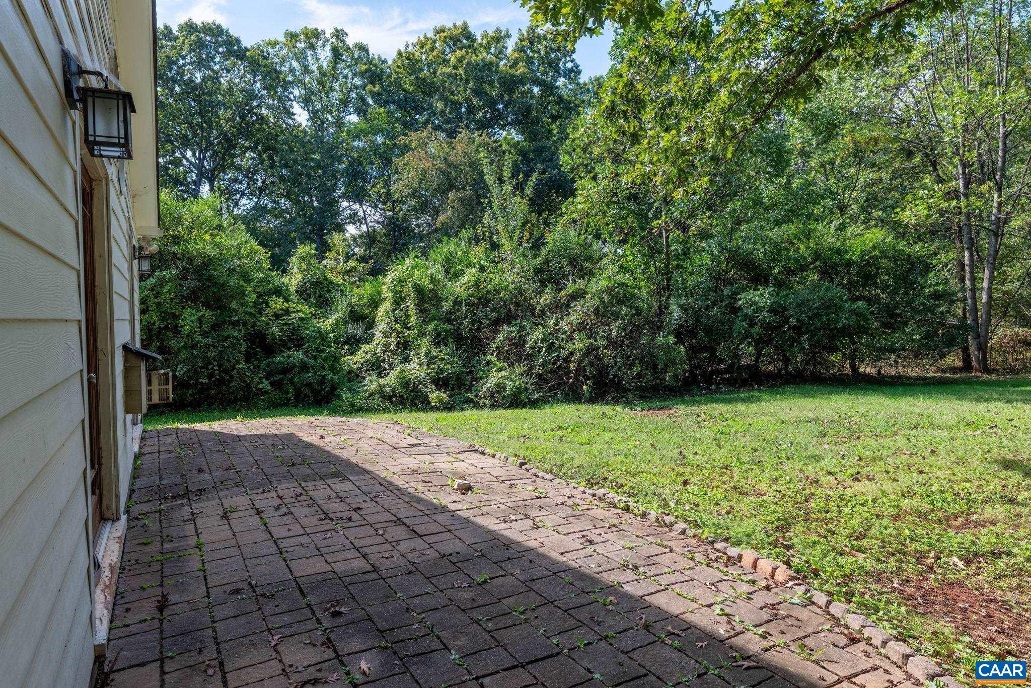 2514 TAYLORS GAP RD