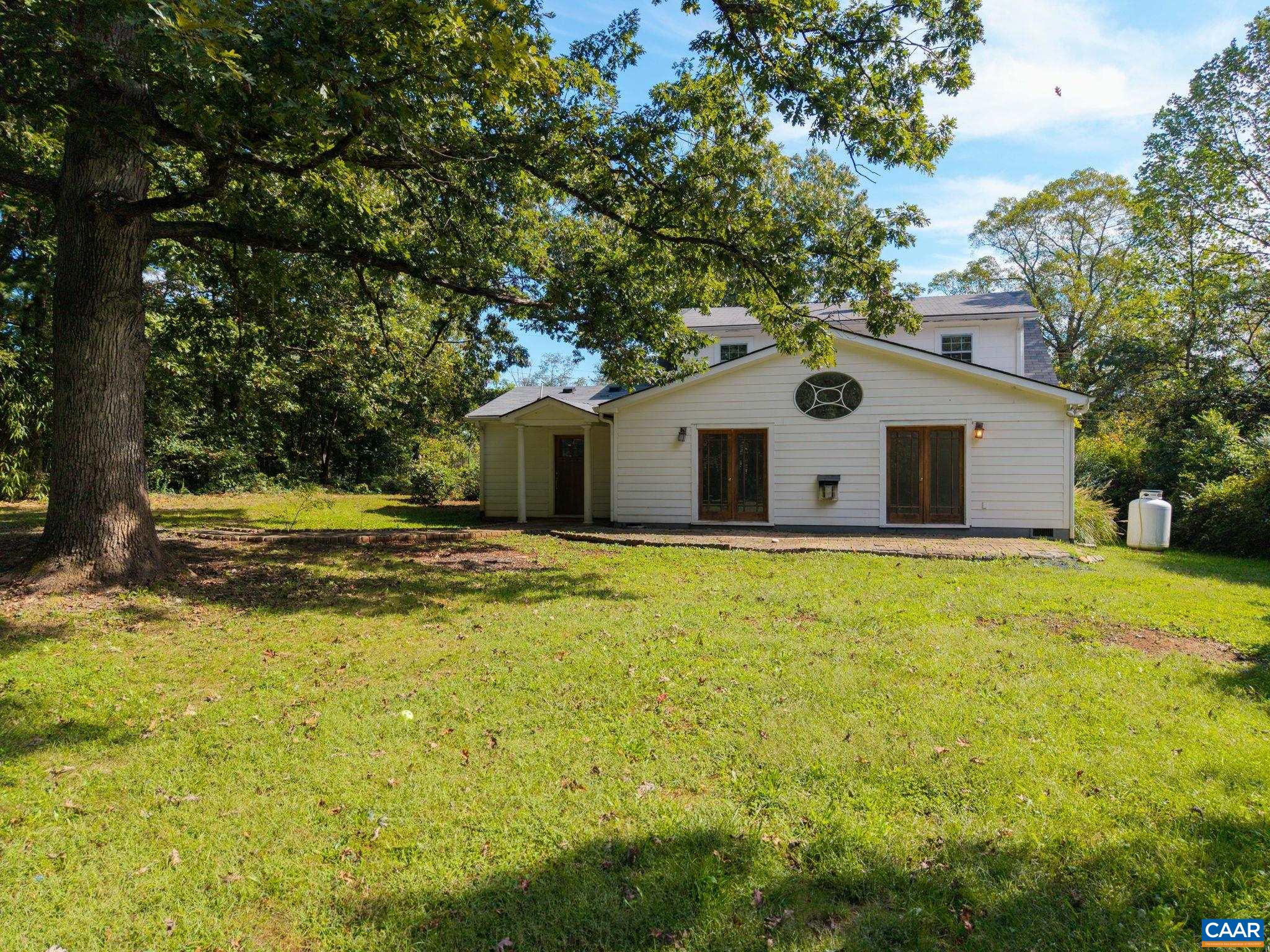 2514 TAYLORS GAP RD