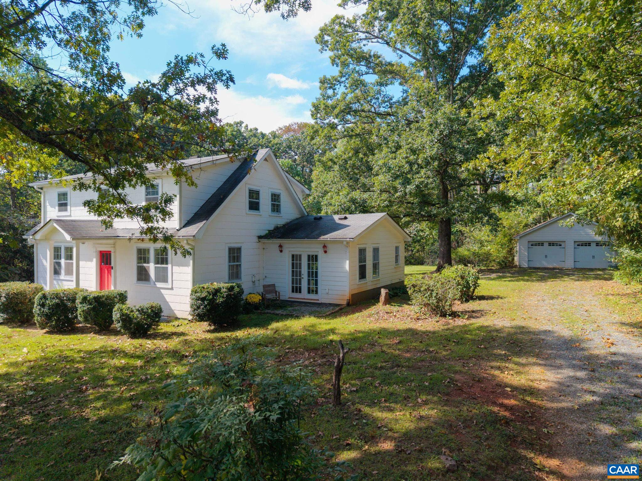 2514 TAYLORS GAP RD