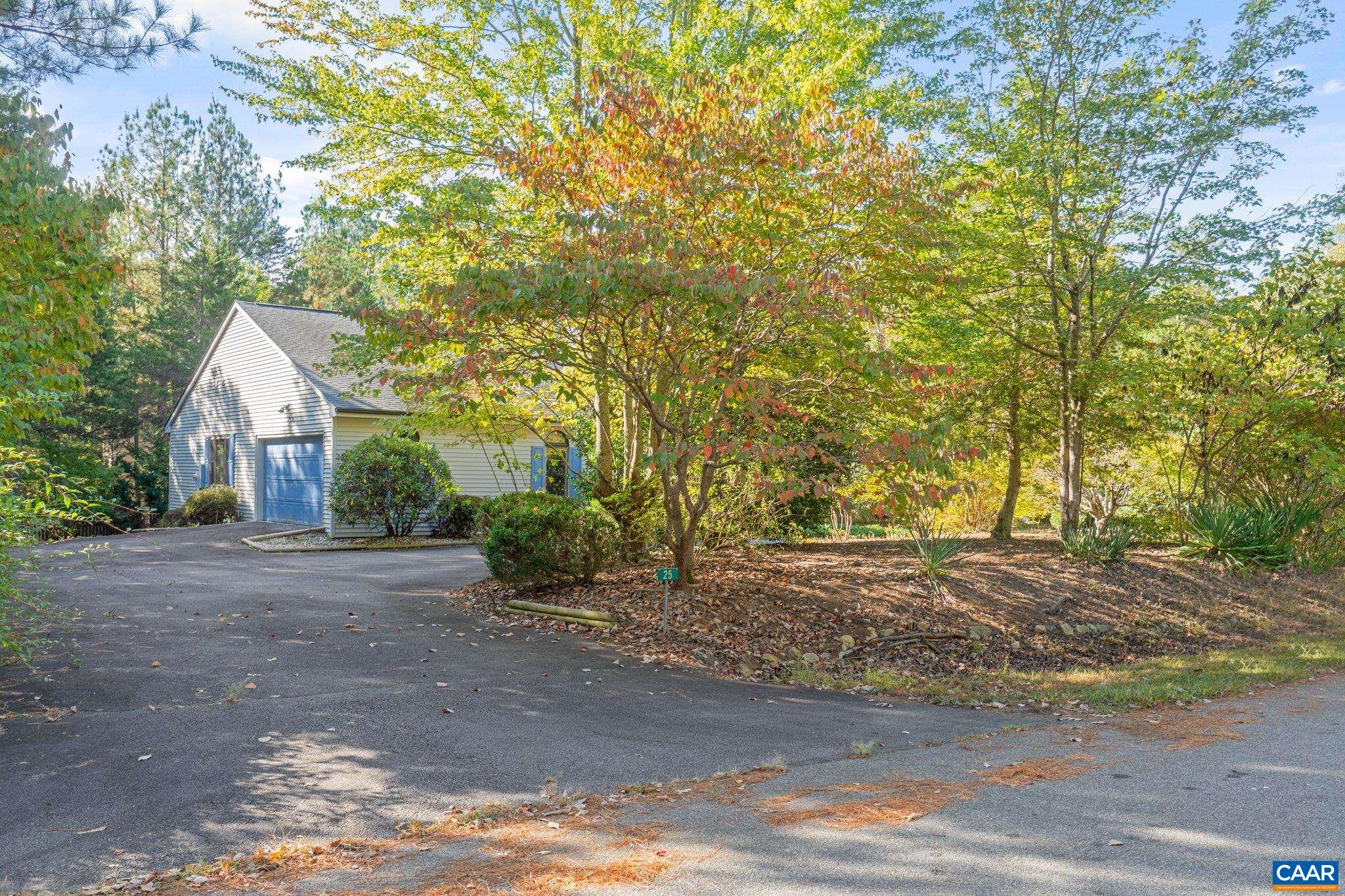 25 LOBLOLLY RD