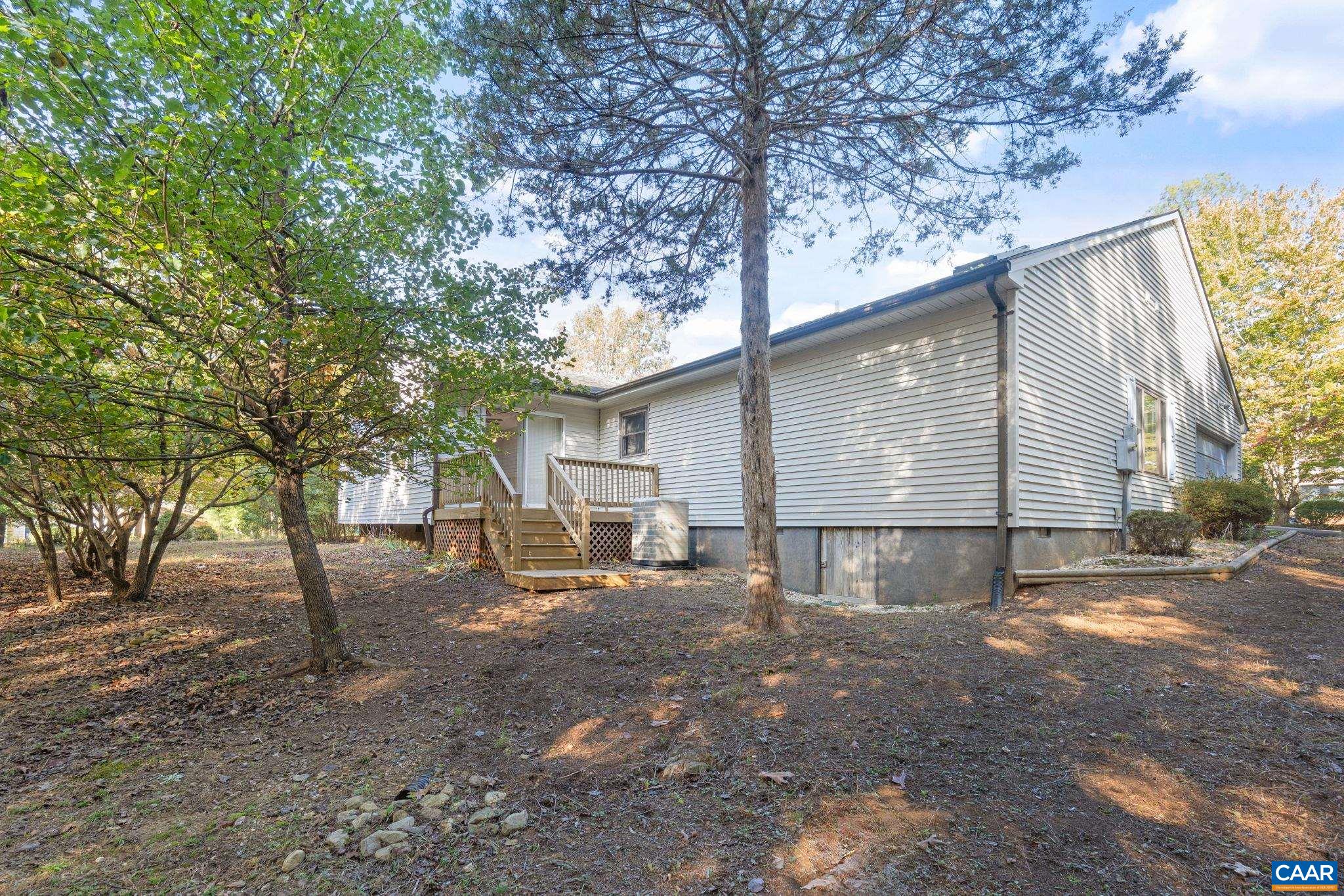 25 LOBLOLLY RD