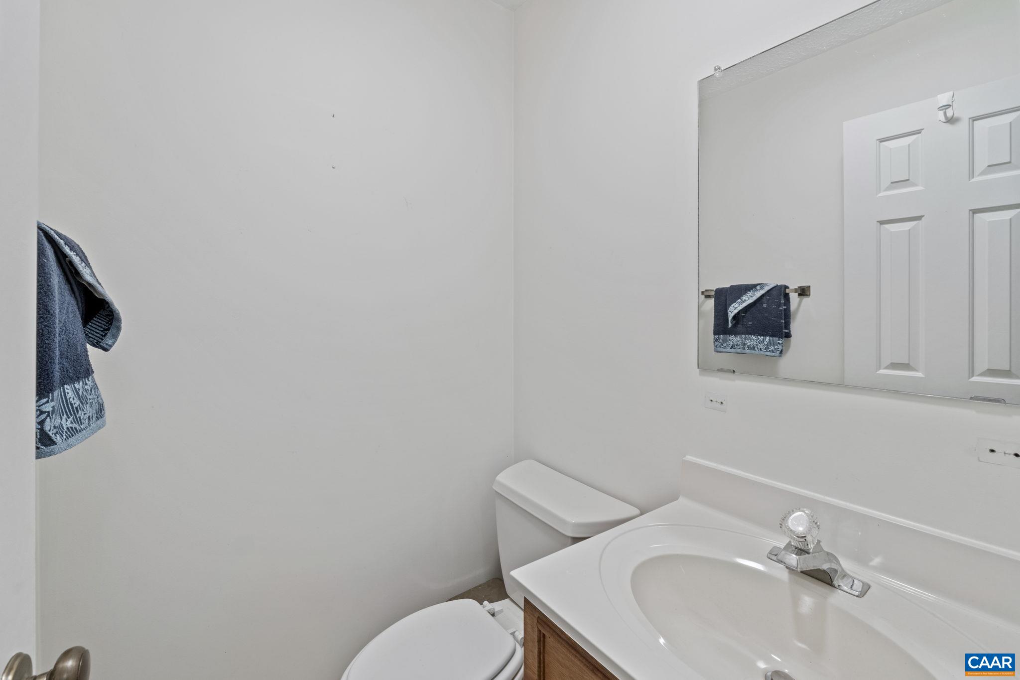 25 LOBLOLLY RD