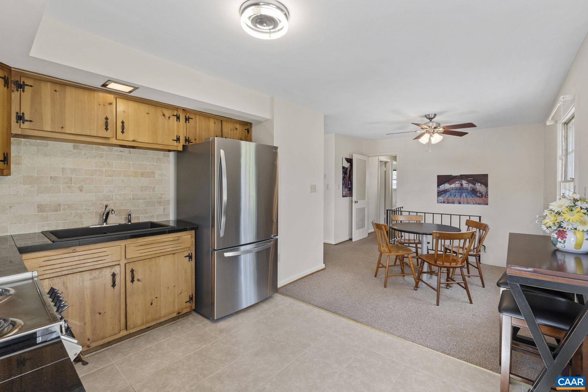 2208 DOMINION DR