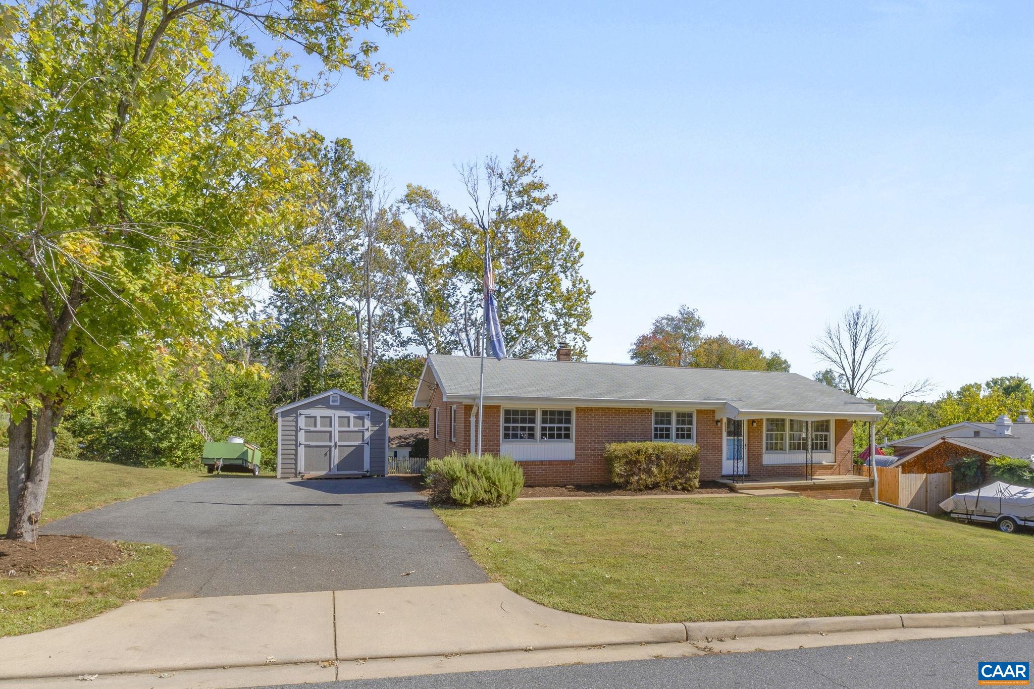 2208 DOMINION DR