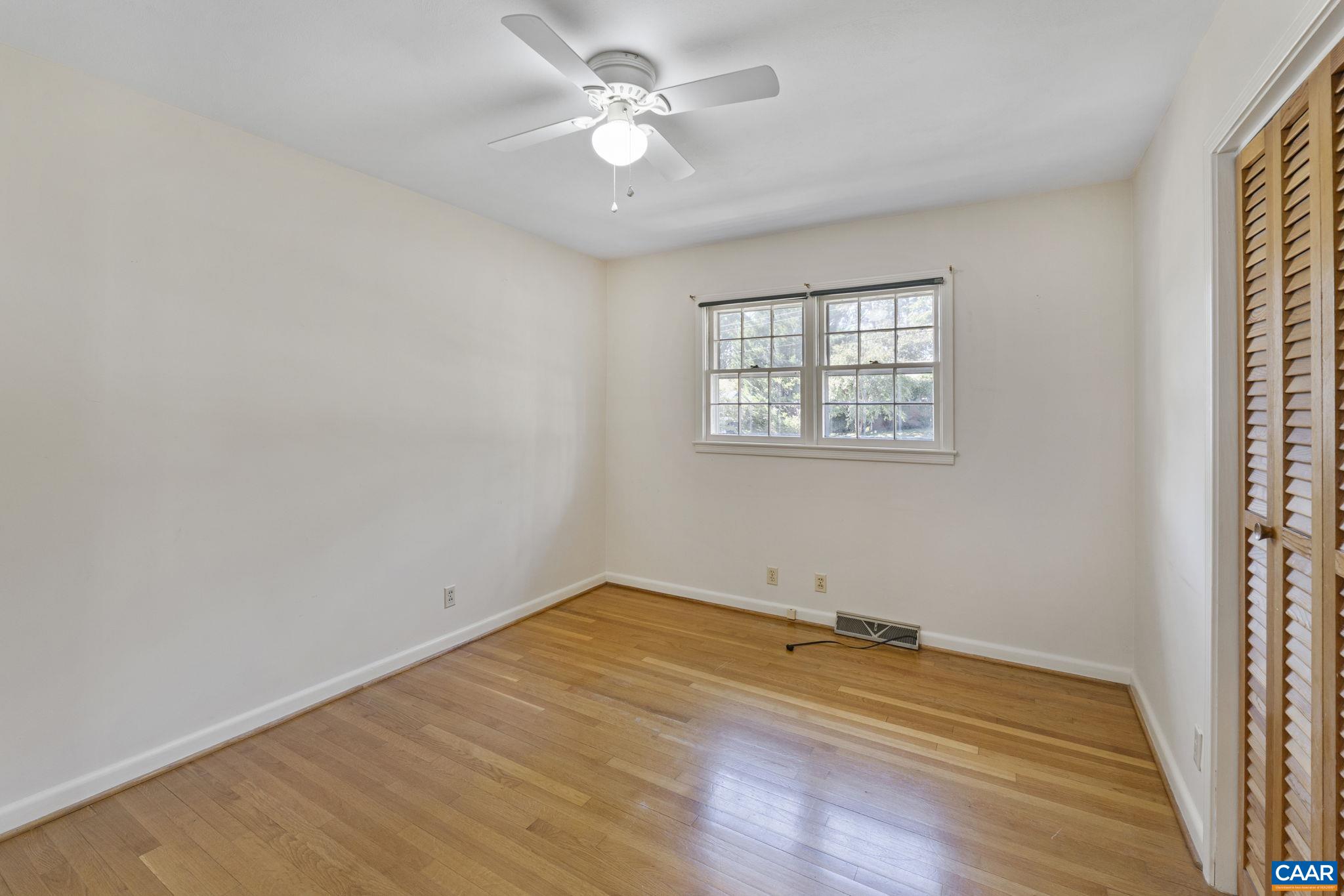 2208 DOMINION DR