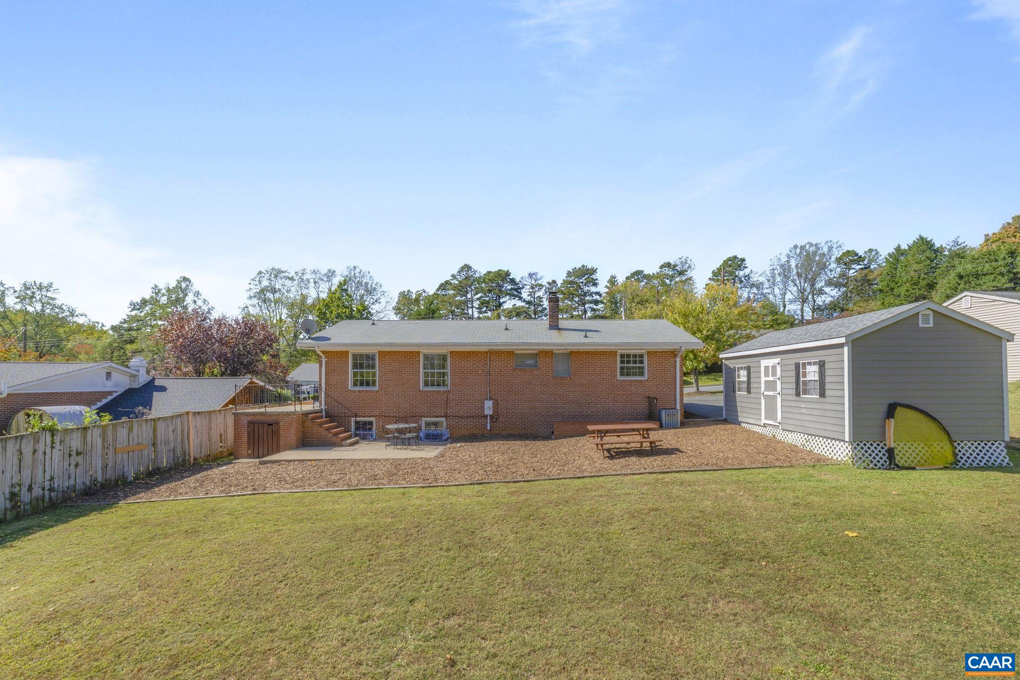 2208 DOMINION DR