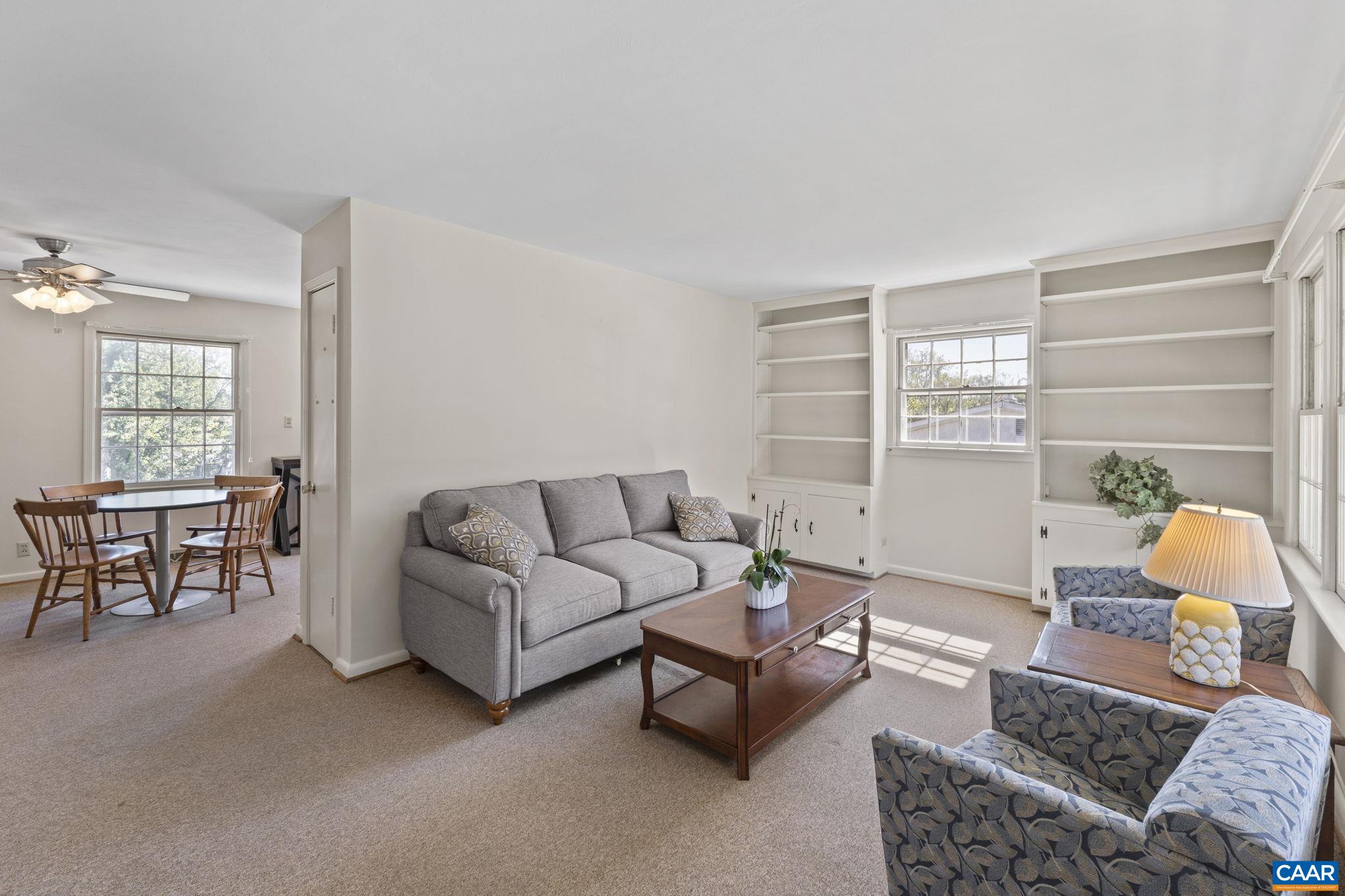 2208 DOMINION DR