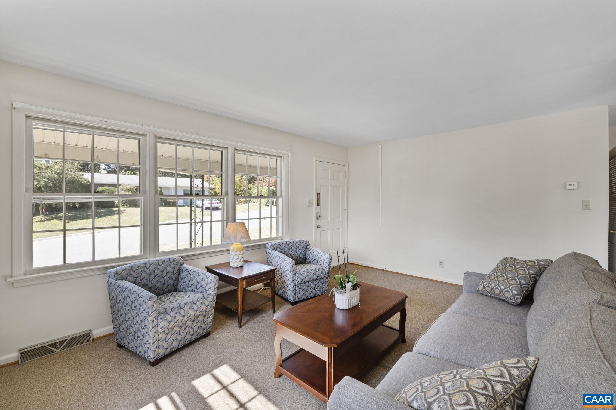 2208 DOMINION DR