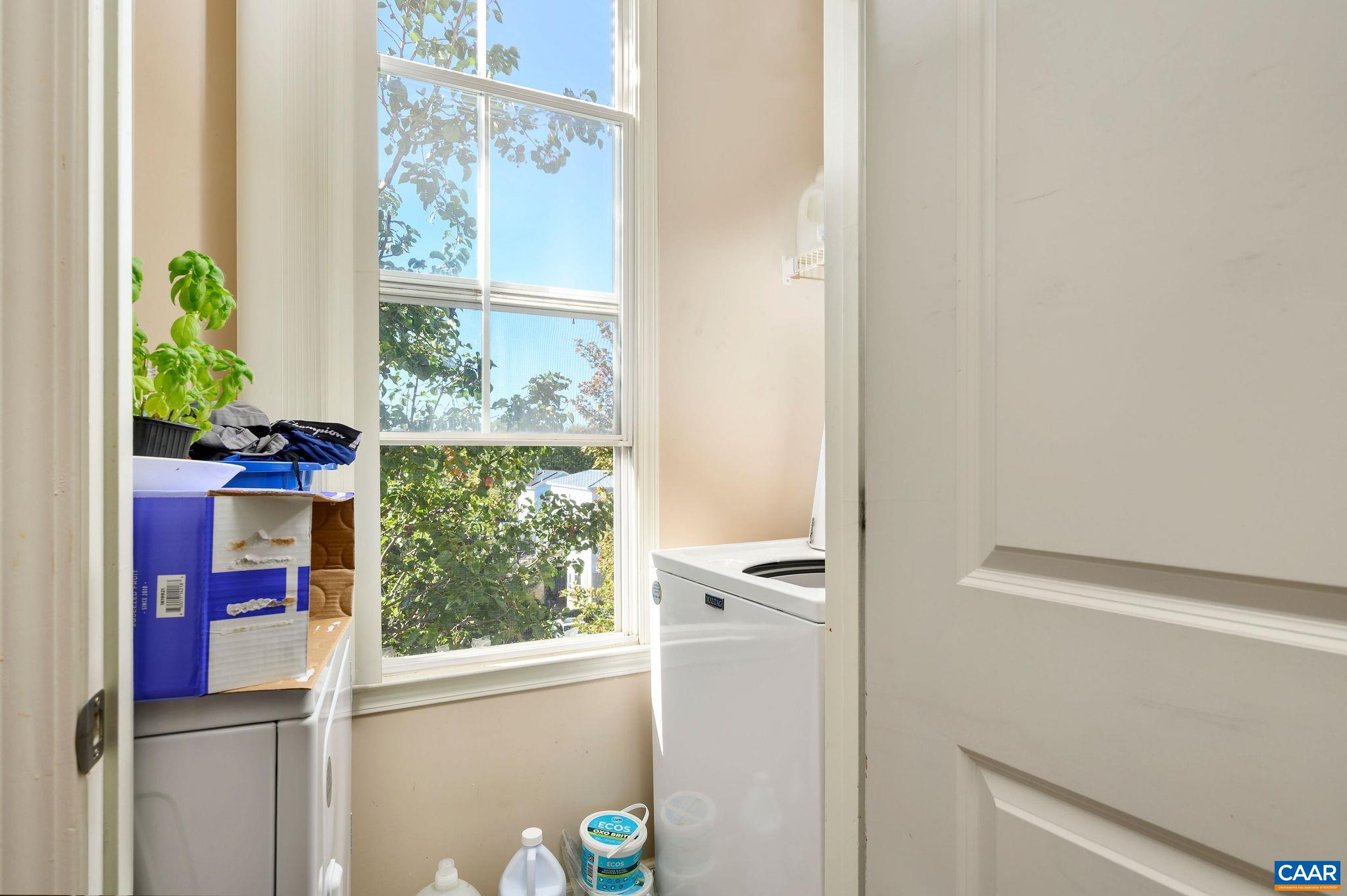 700 WALKER SQ Unit: 4A