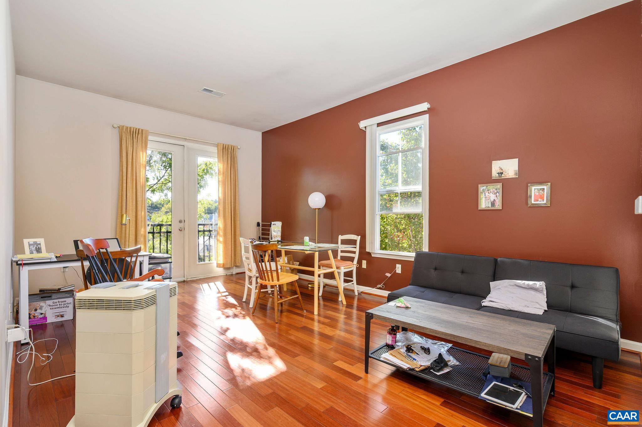 700 WALKER SQ Unit: 4A