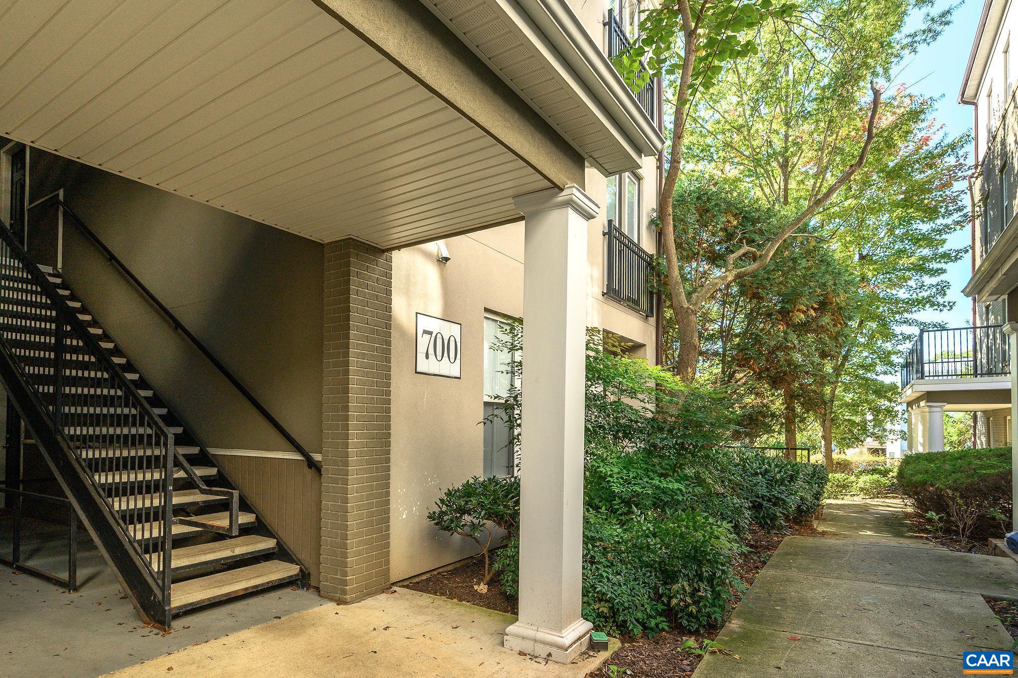 700 WALKER SQ Unit: 4A