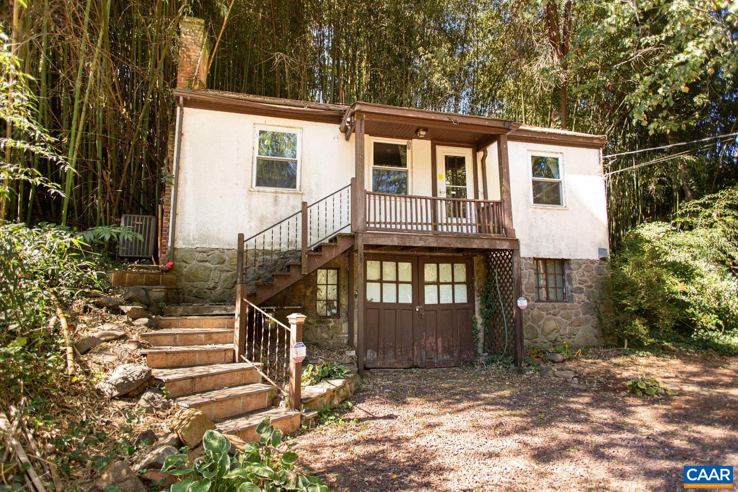 554 VALLEY RD