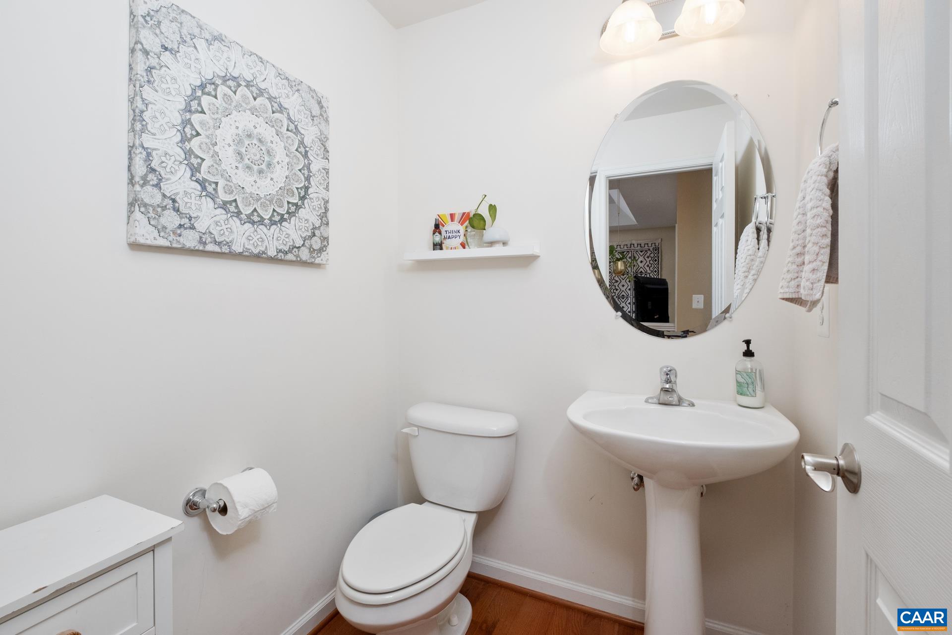 737 COUNTRY GREEN RD