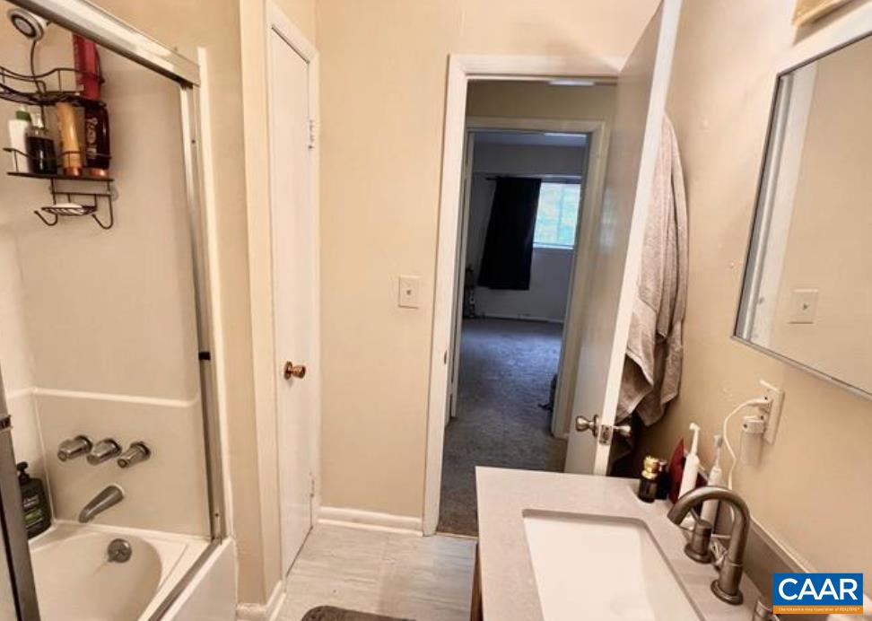 1215 WERTLAND ST Unit: b31