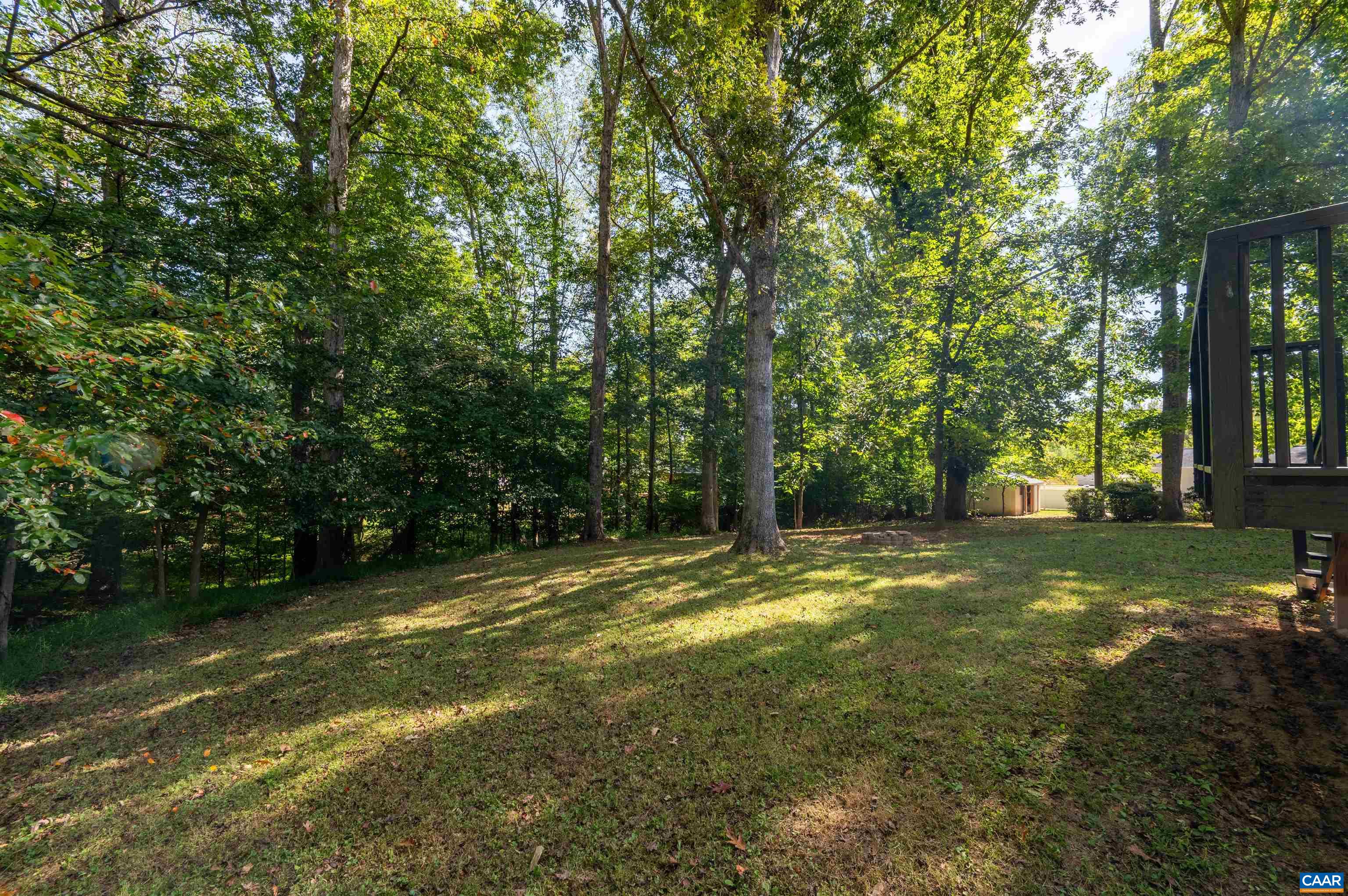 75 LUMBER LN