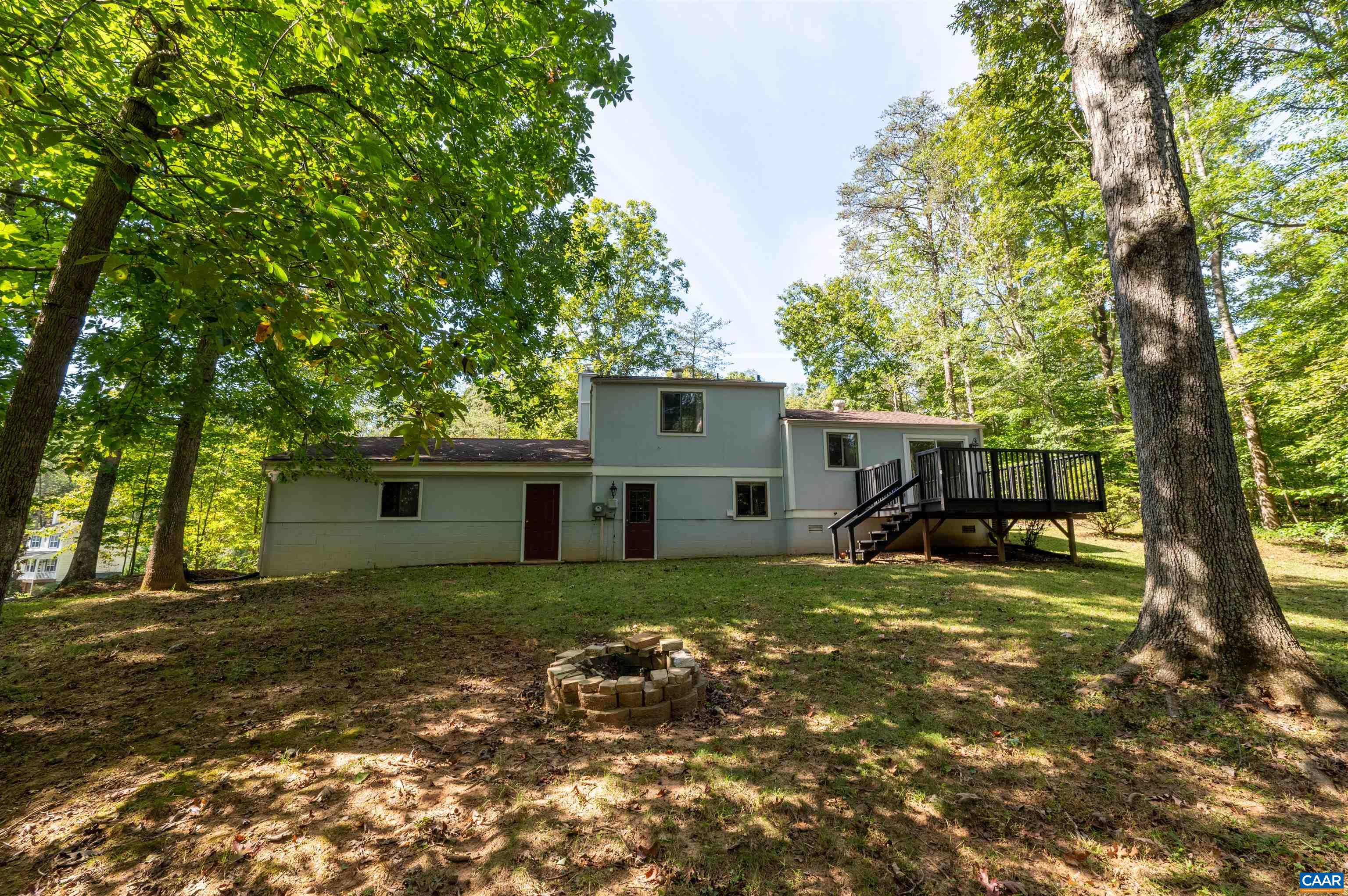 75 LUMBER LN